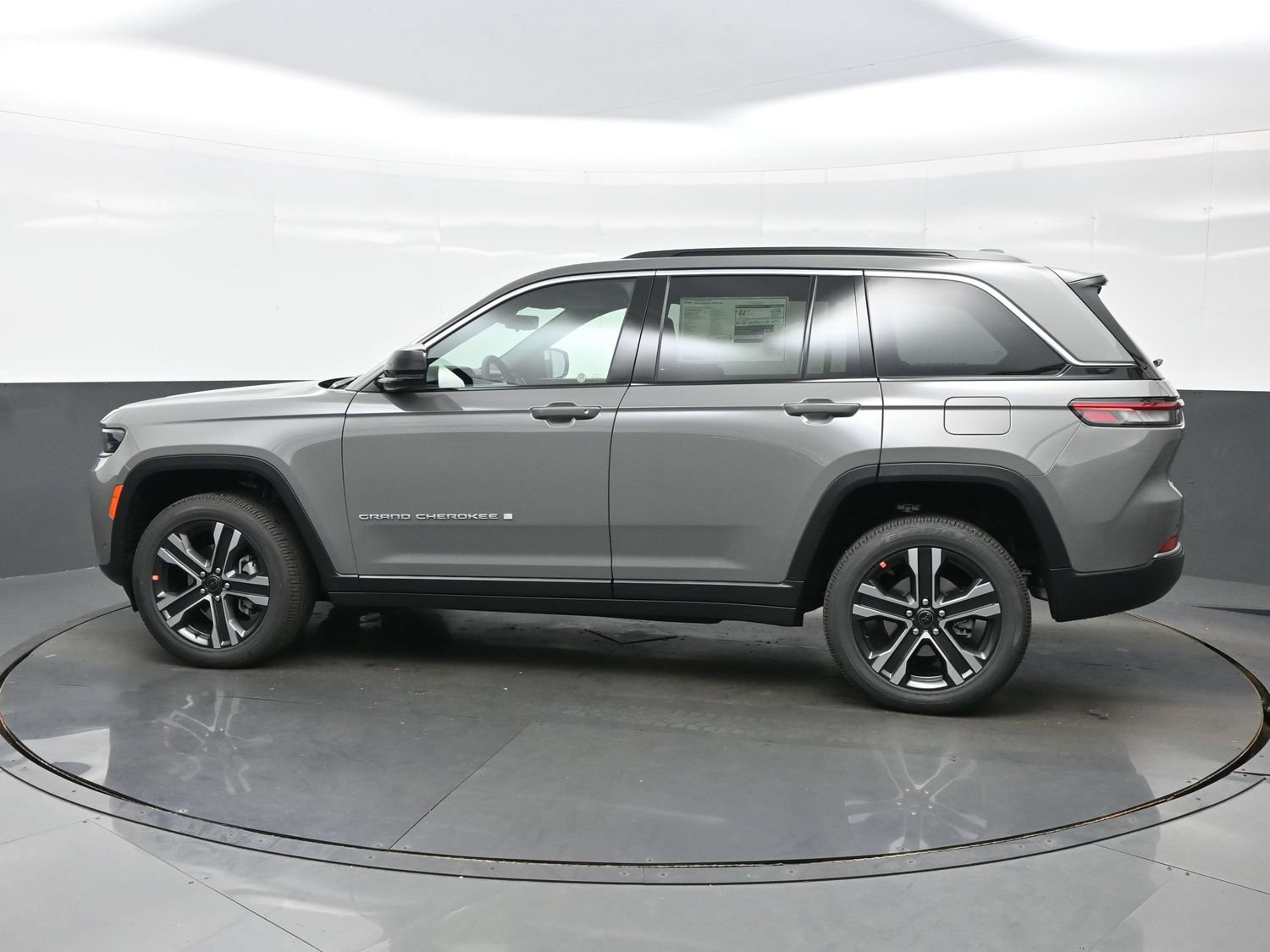 New 2027 Jeep Grand Cherokee LIMITED 4X4 Sport Utility