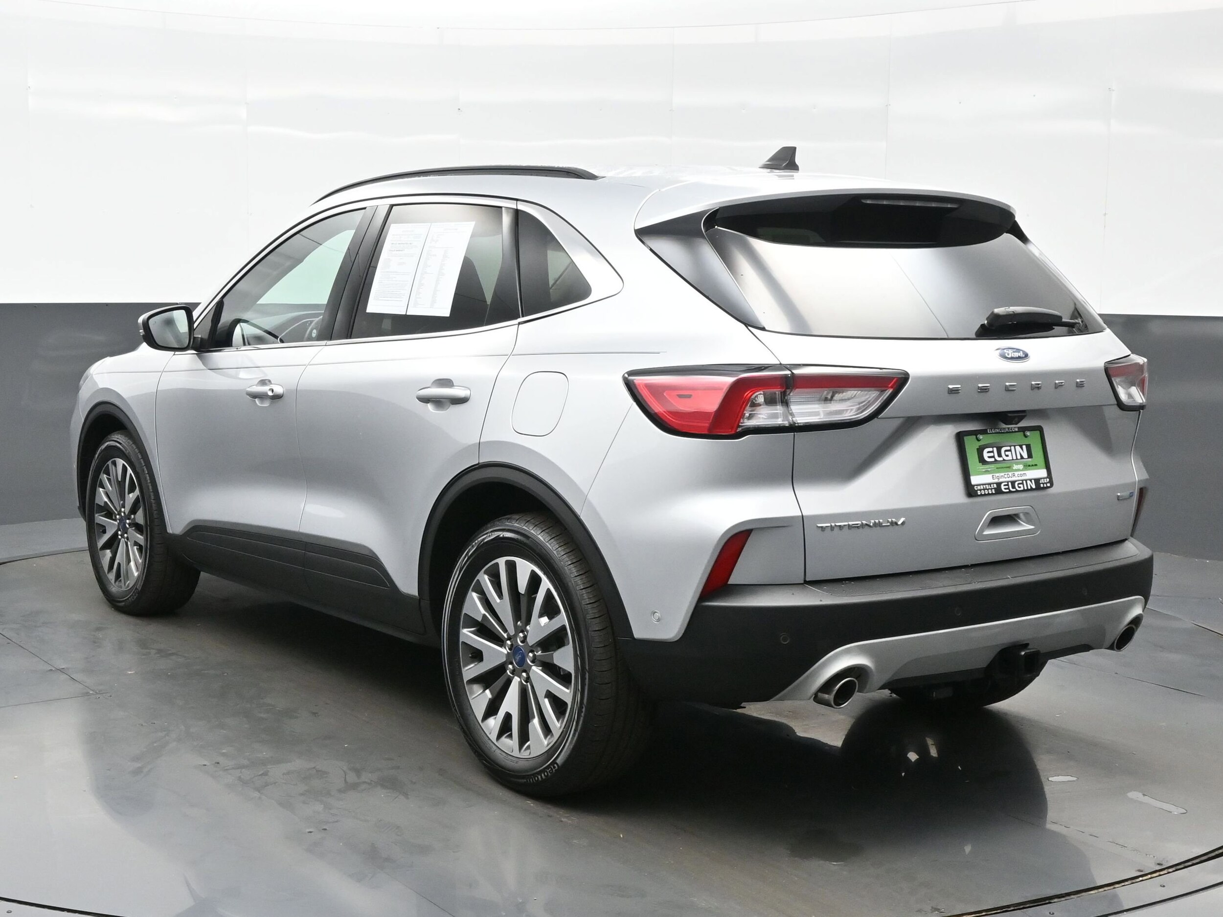 2020 Ford Escape Titanium photo 4