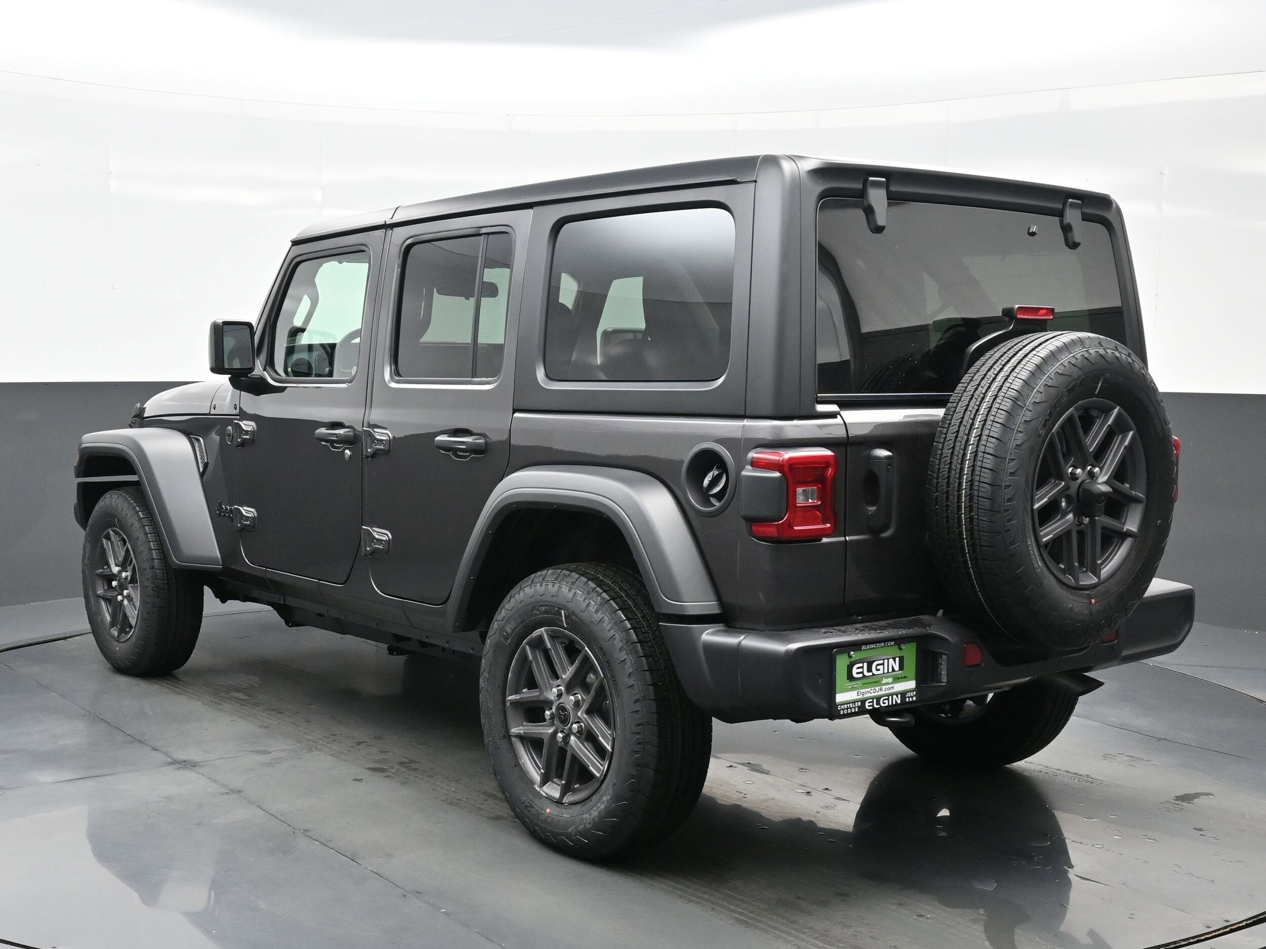 2025 Jeep Wrangler Sport photo 4