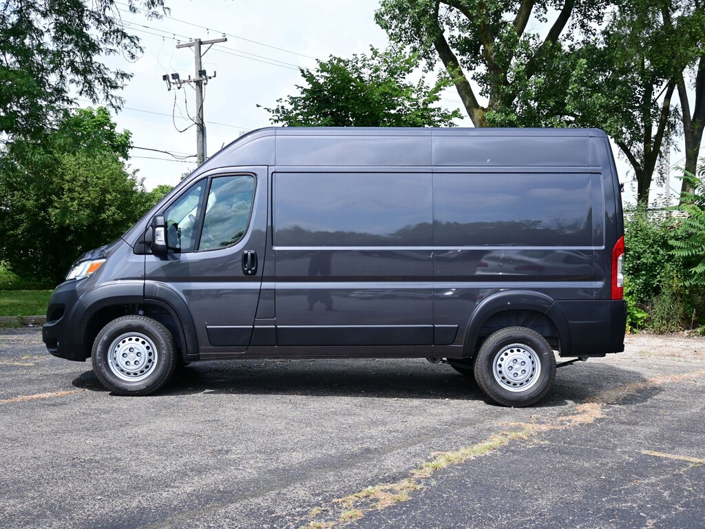 New 2025 Ram ProMaster PROMASTER 1500 TRADESMAN CARGO VAN HIGH ROOF 136' Cargo Van