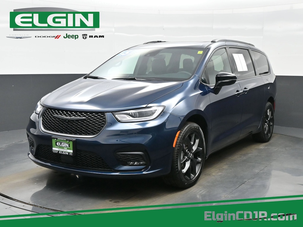 Used 2025 Chrysler Pacifica Limited Limited AWD