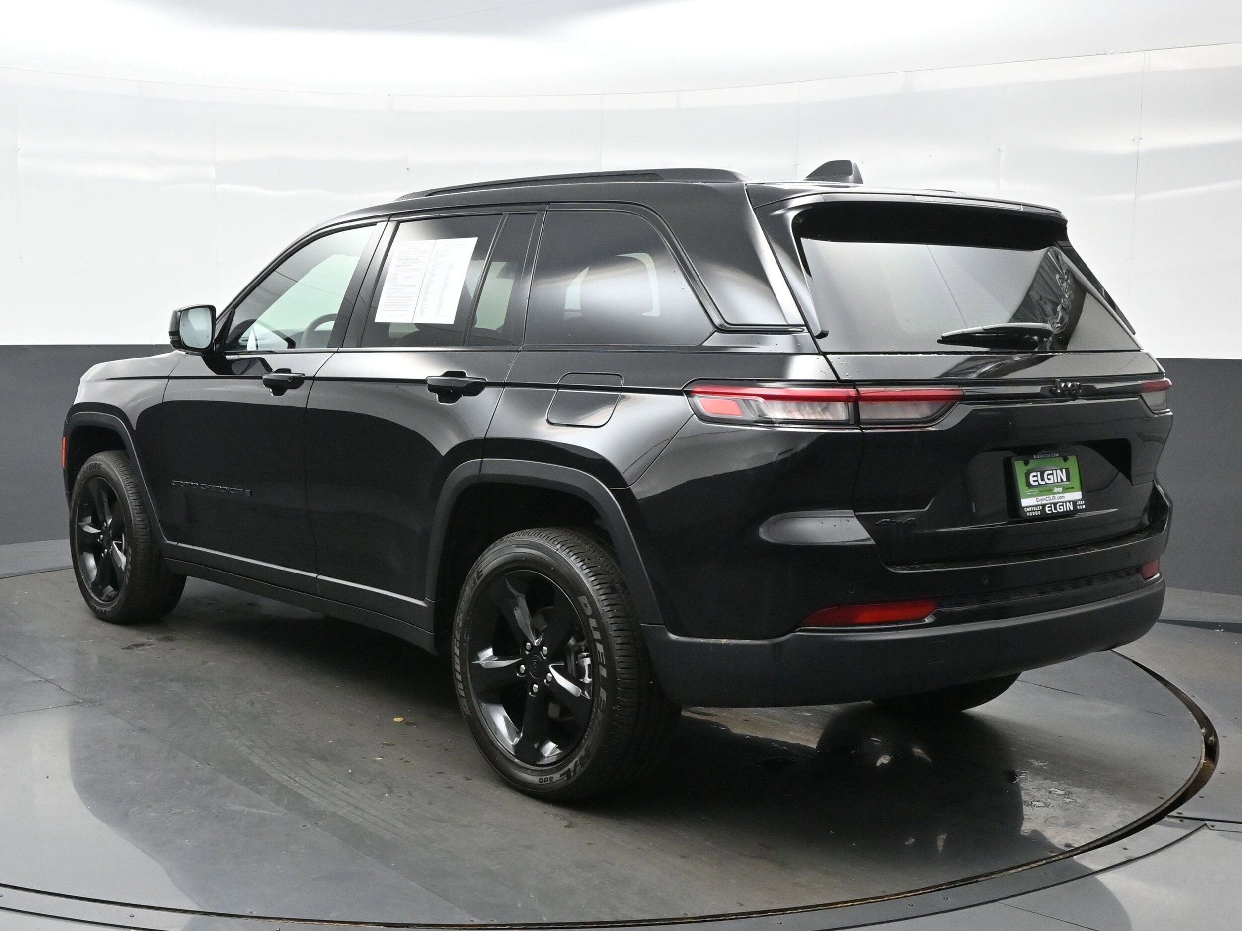 2024 Jeep Grand Cherokee Altitude photo 4