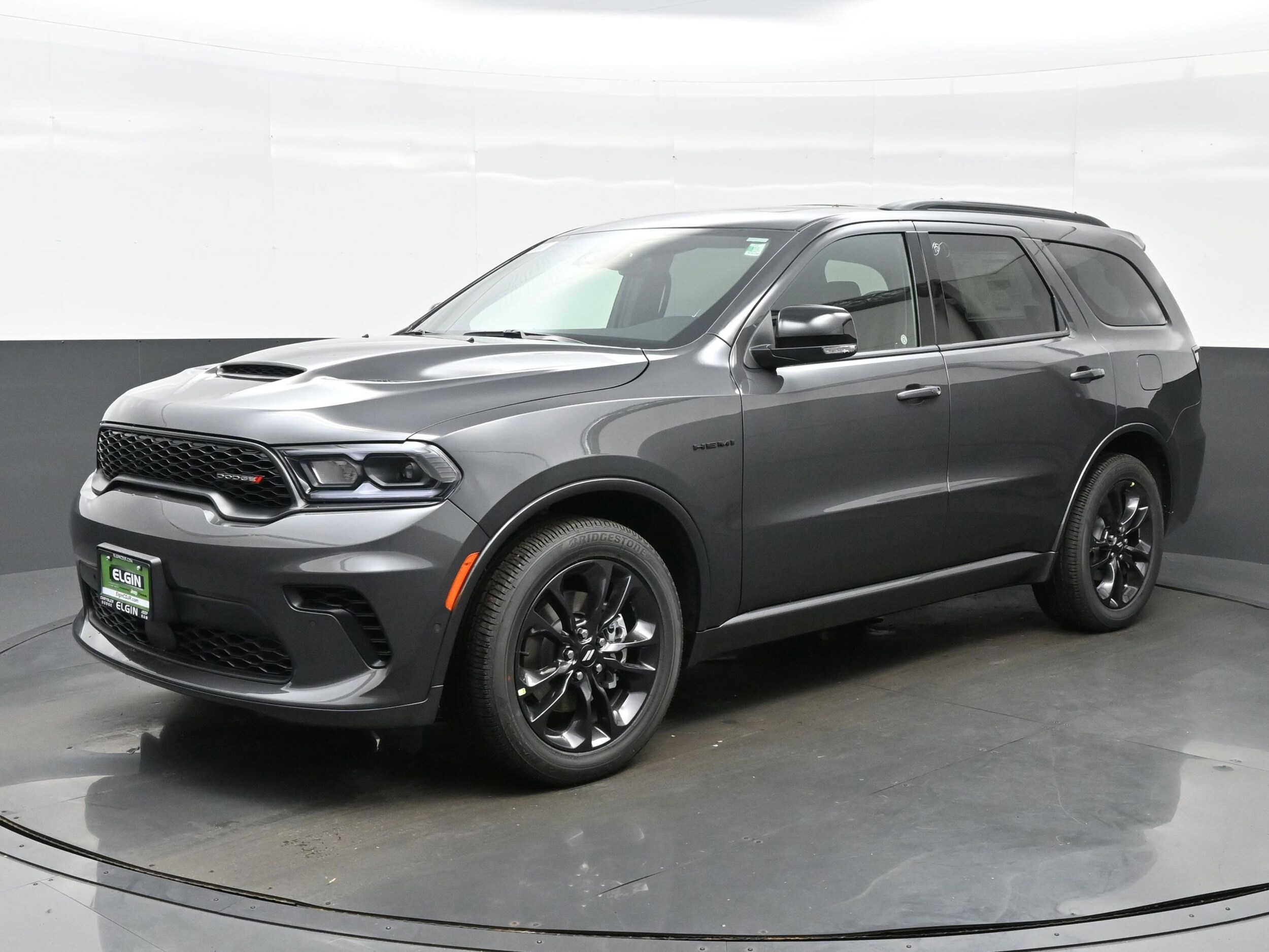 2025 Dodge Durango R/T Plus photo 2