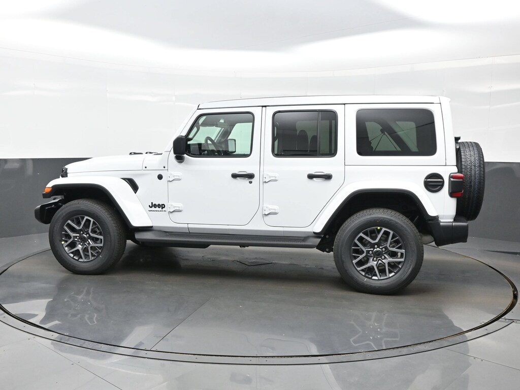 New 2026 Jeep Wrangler 4-DOOR SAHARA Sport Utility