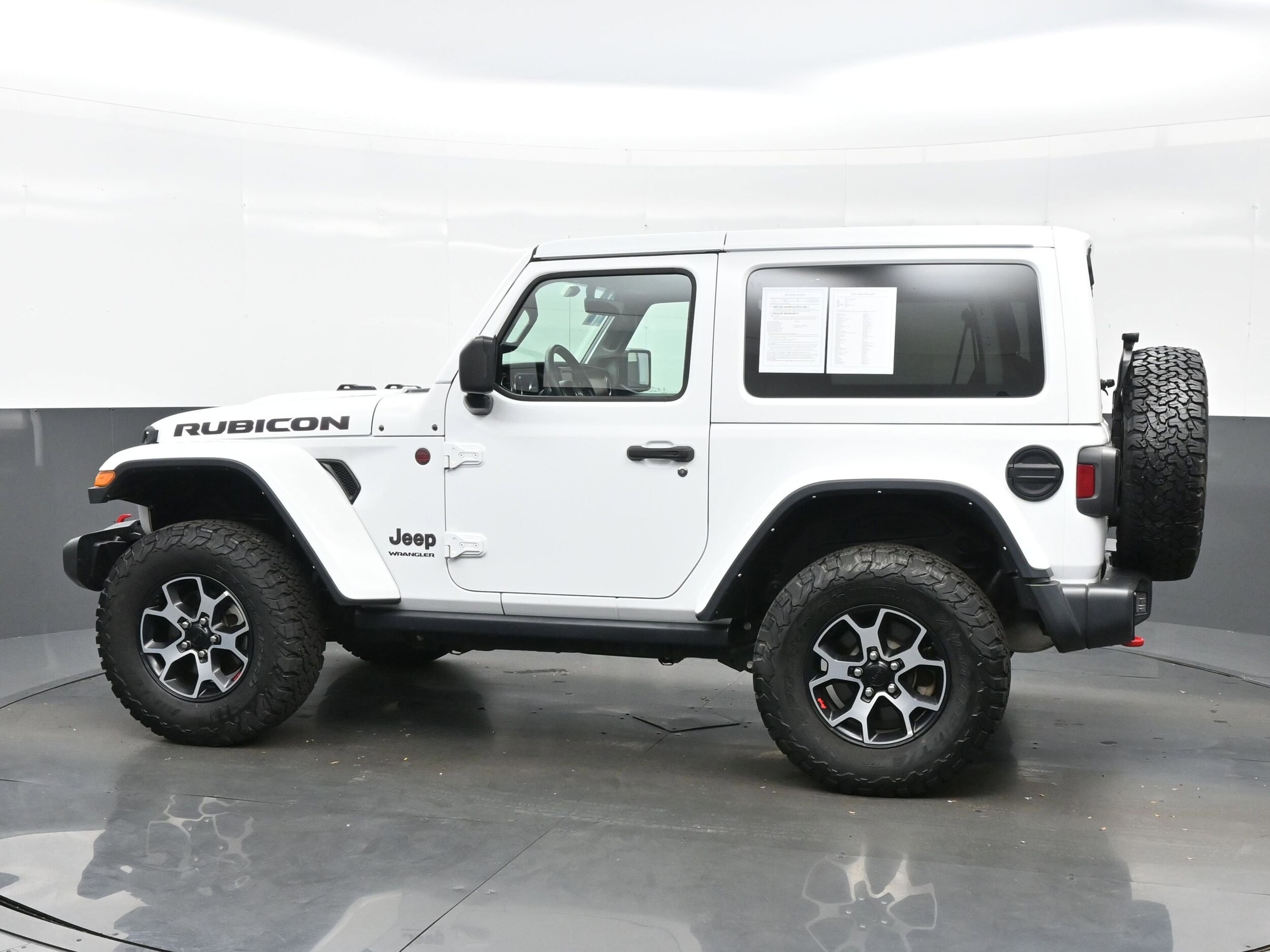 2022 Jeep Wrangler Rubicon photo 2