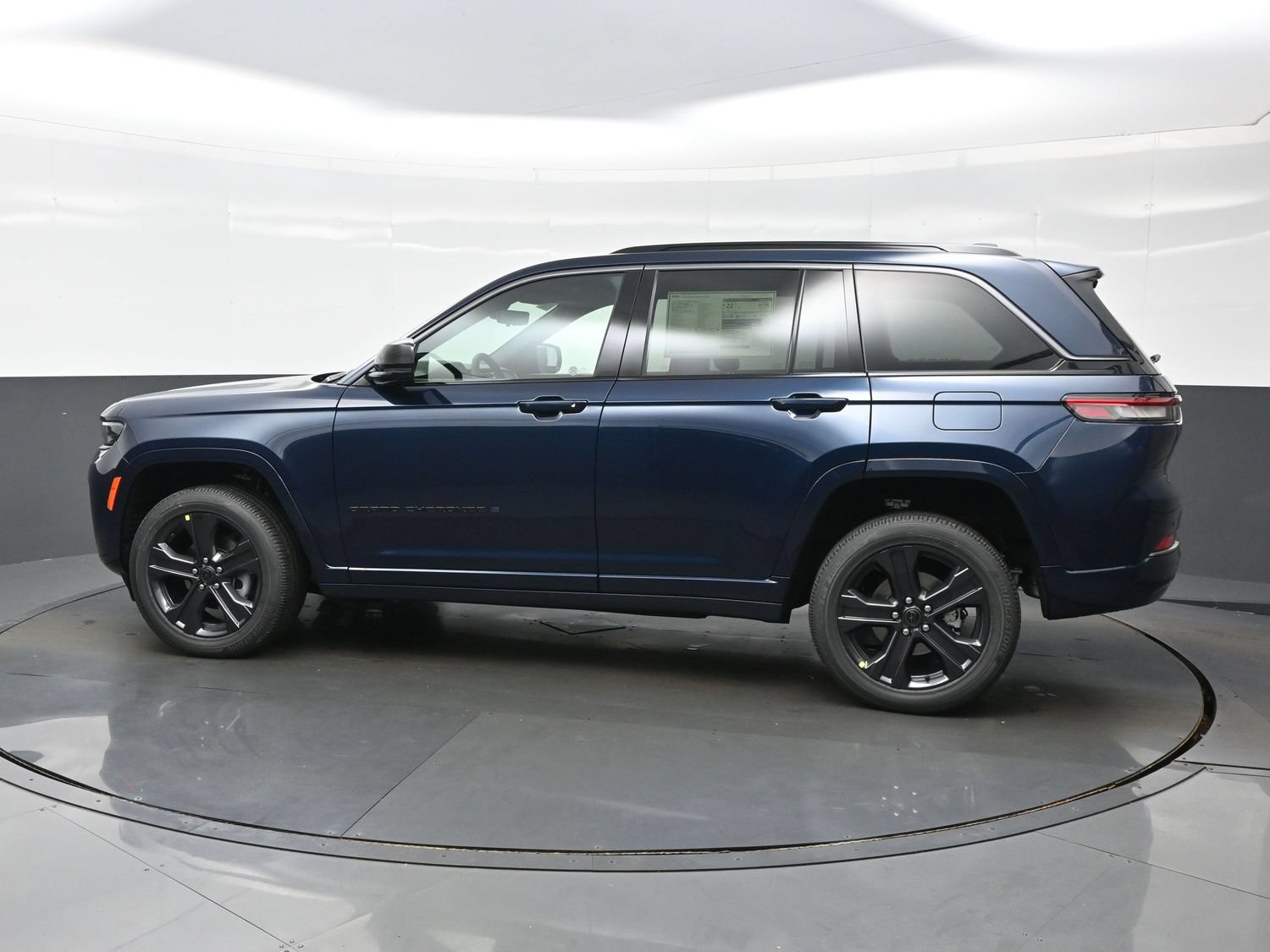 New 2027 Jeep Grand Cherokee 2 Row LIMITED 4X4 Sport Utility