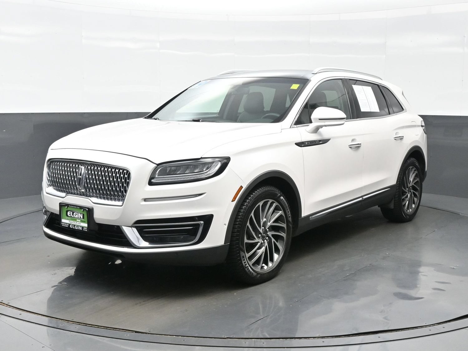 Used 2019 Lincoln Nautilus Reserve with VIN 2LMPJ8L99KBL11612 for sale in Streamwood, IL