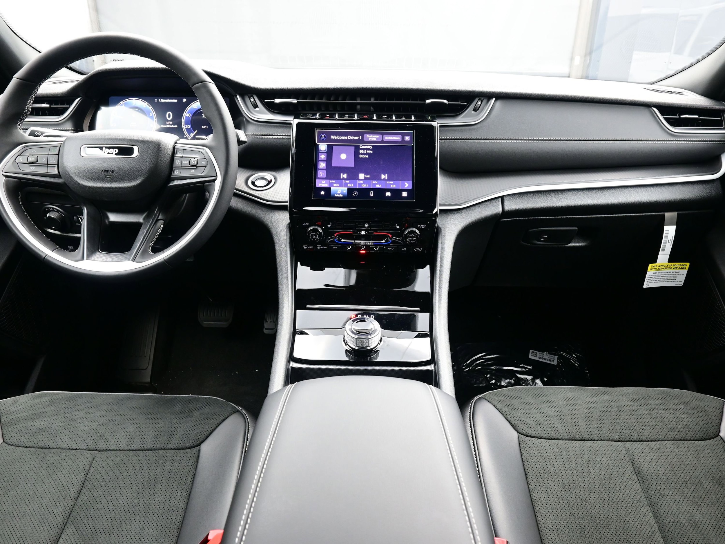 2025 Jeep Grand Cherokee Altitude - Photo 12