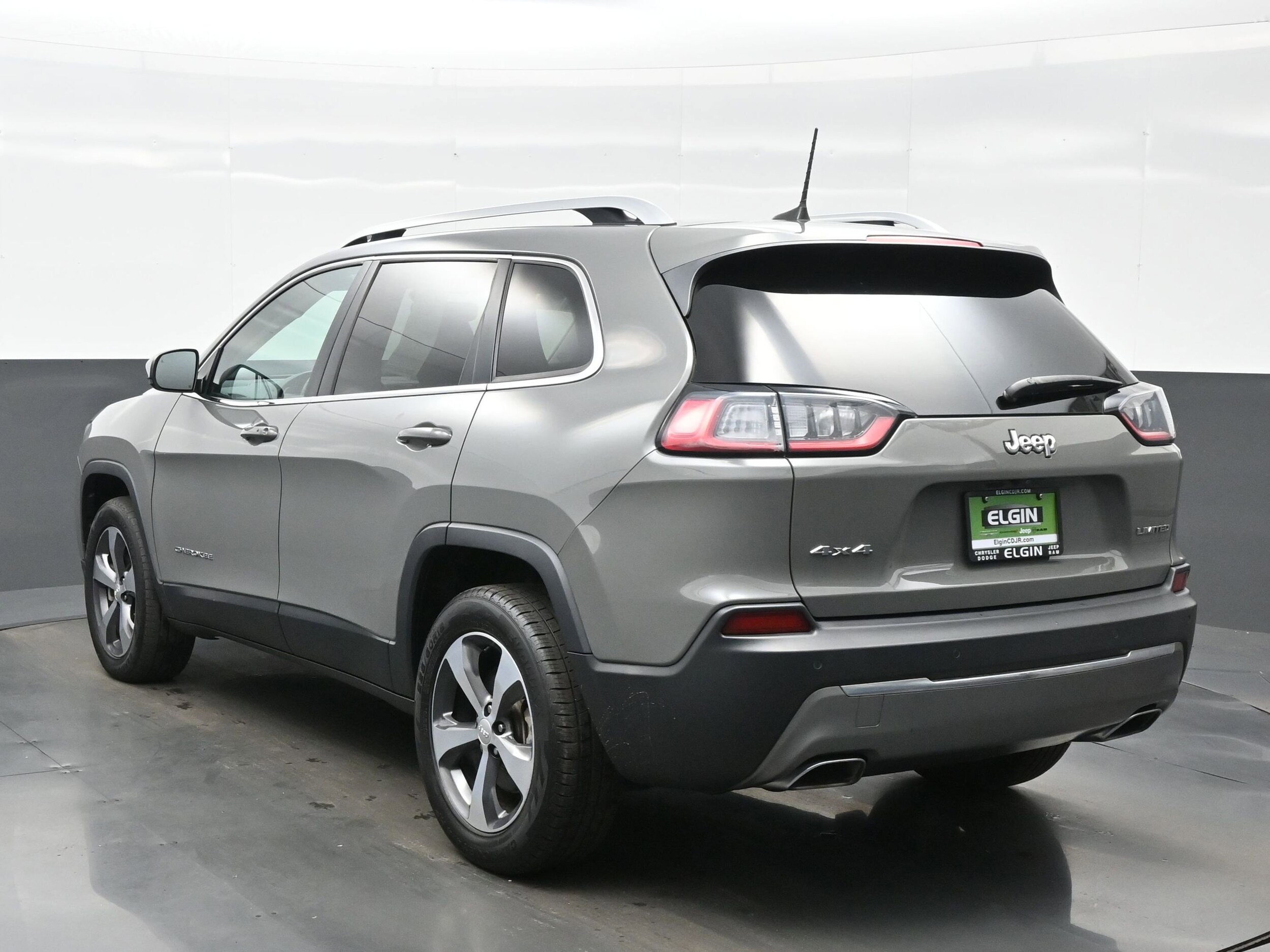2019 Jeep Cherokee Limited photo 3