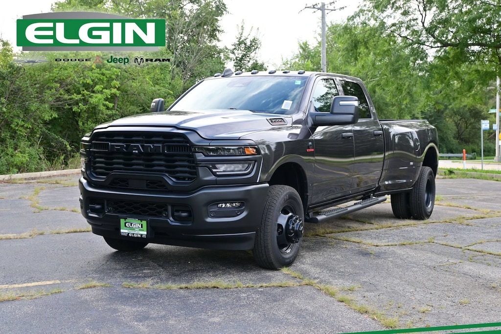 New 2026 Ram 3500 TRADESMAN CREW CAB 4X4 8' BOX Pickup