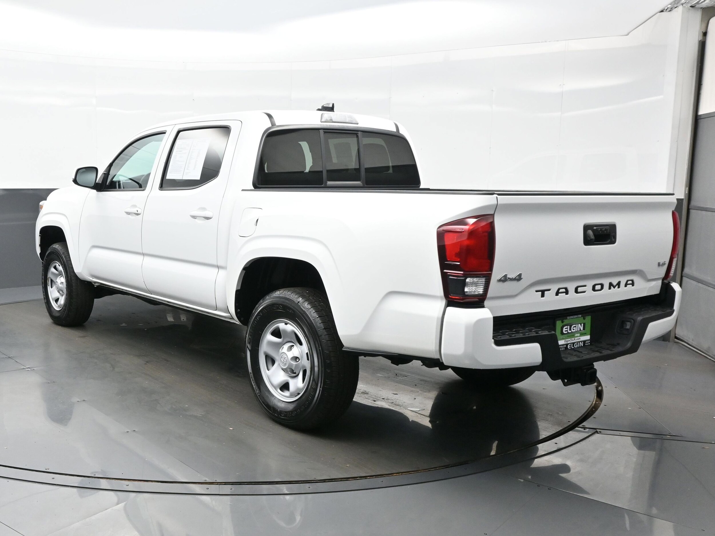 2023 Toyota Tacoma SR 4x4 V6 photo 4
