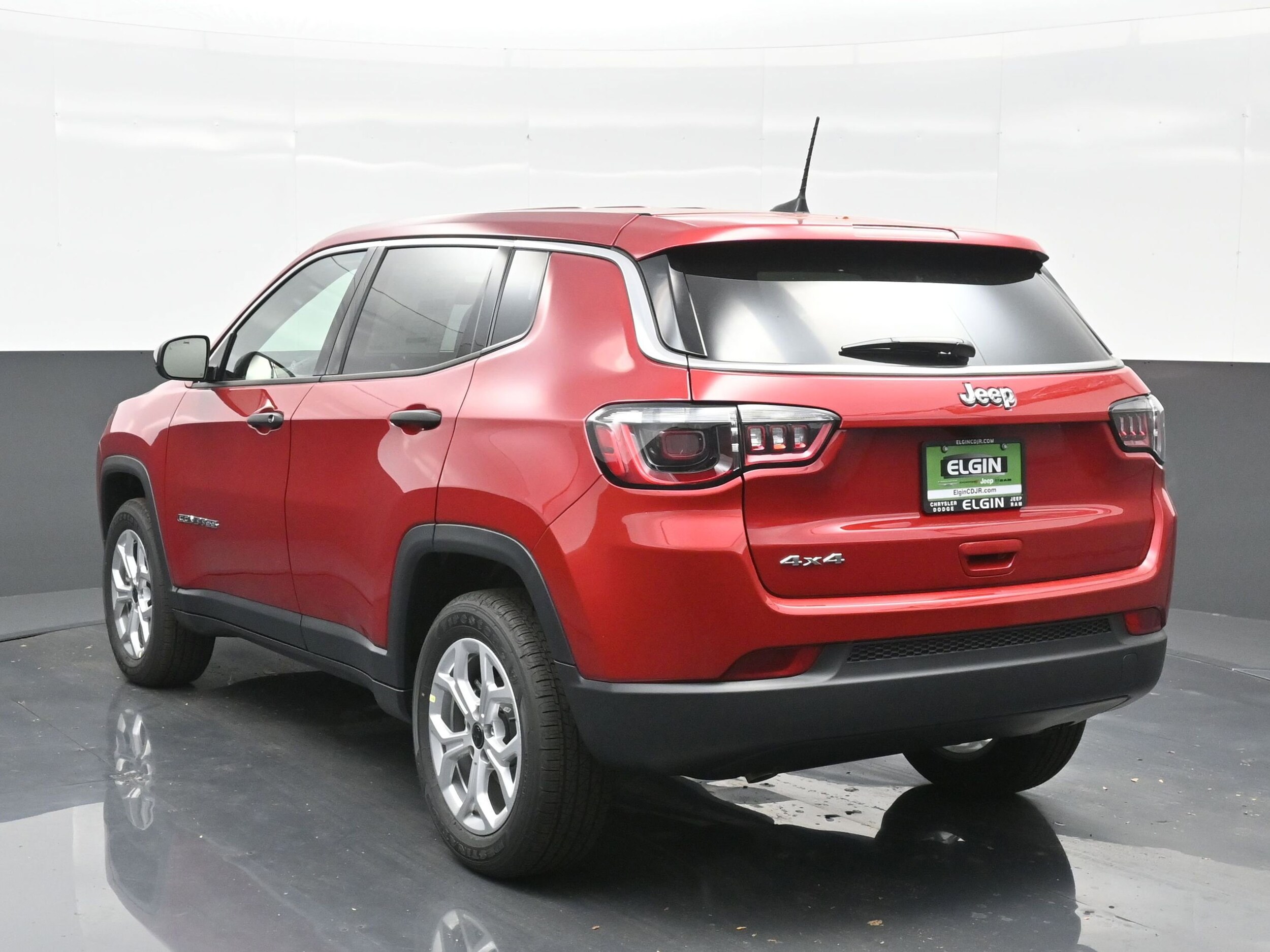 2025 Jeep Compass Sport photo 4