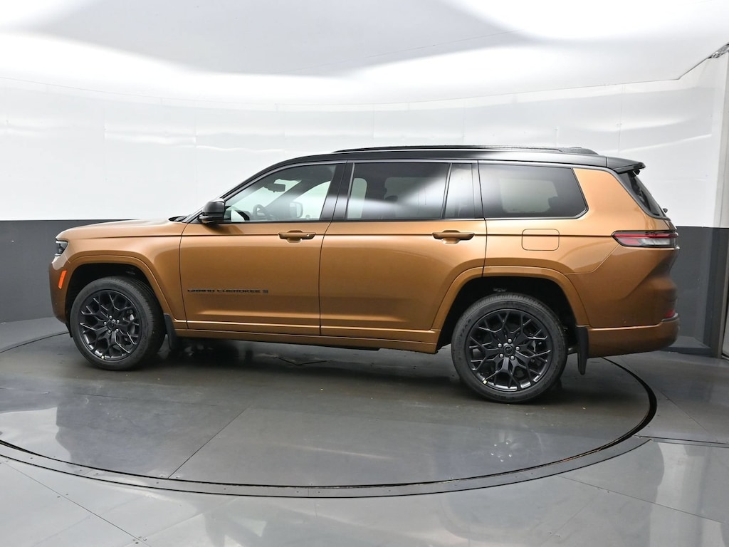 New 2027 Jeep Grand Cherokee L 3 Row SUMMIT 4X4 Sport Utility