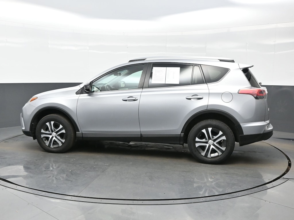 Used 2016 Toyota RAV4 LE AWD LE