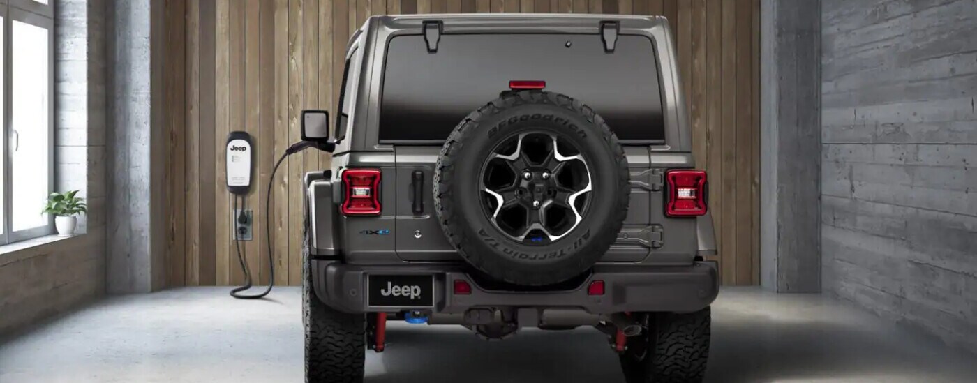Jeep Wrangler 4xe charging