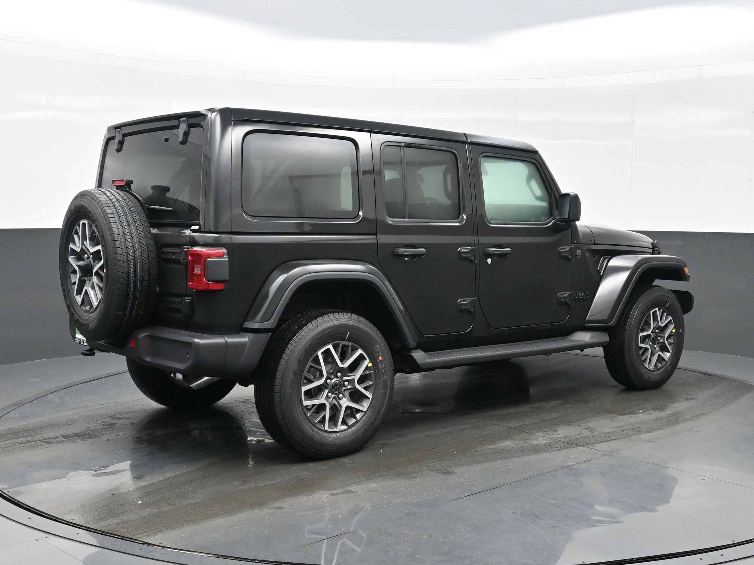 2025 Jeep Wrangler 4-Door Sahara - Photo 6
