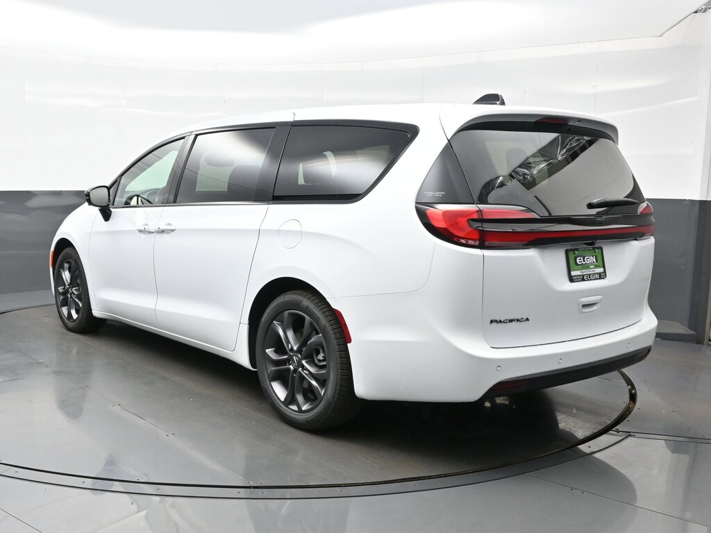 New 2026 Chrysler Pacifica SELECT Passenger Van