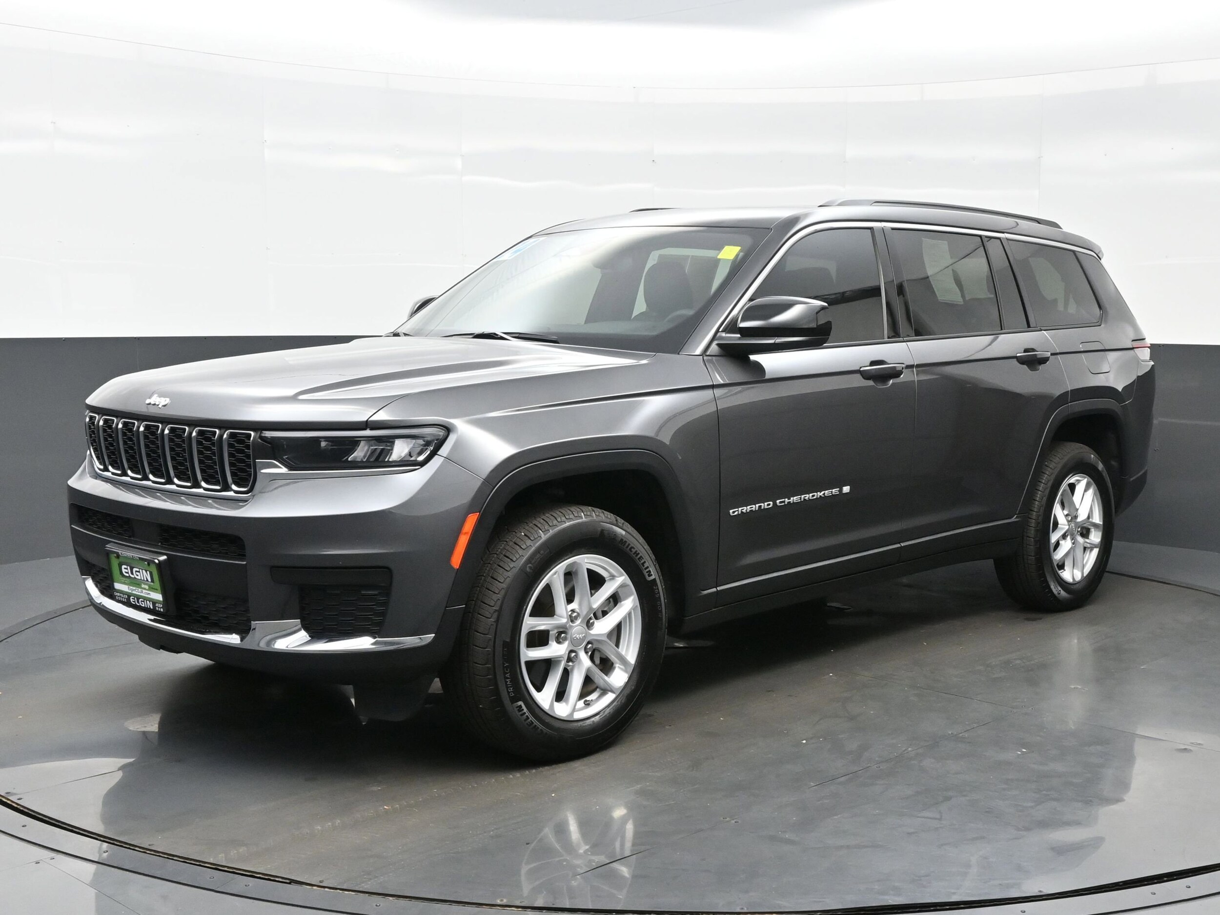 2024 Jeep Grand Cherokee Laredo X photo 2