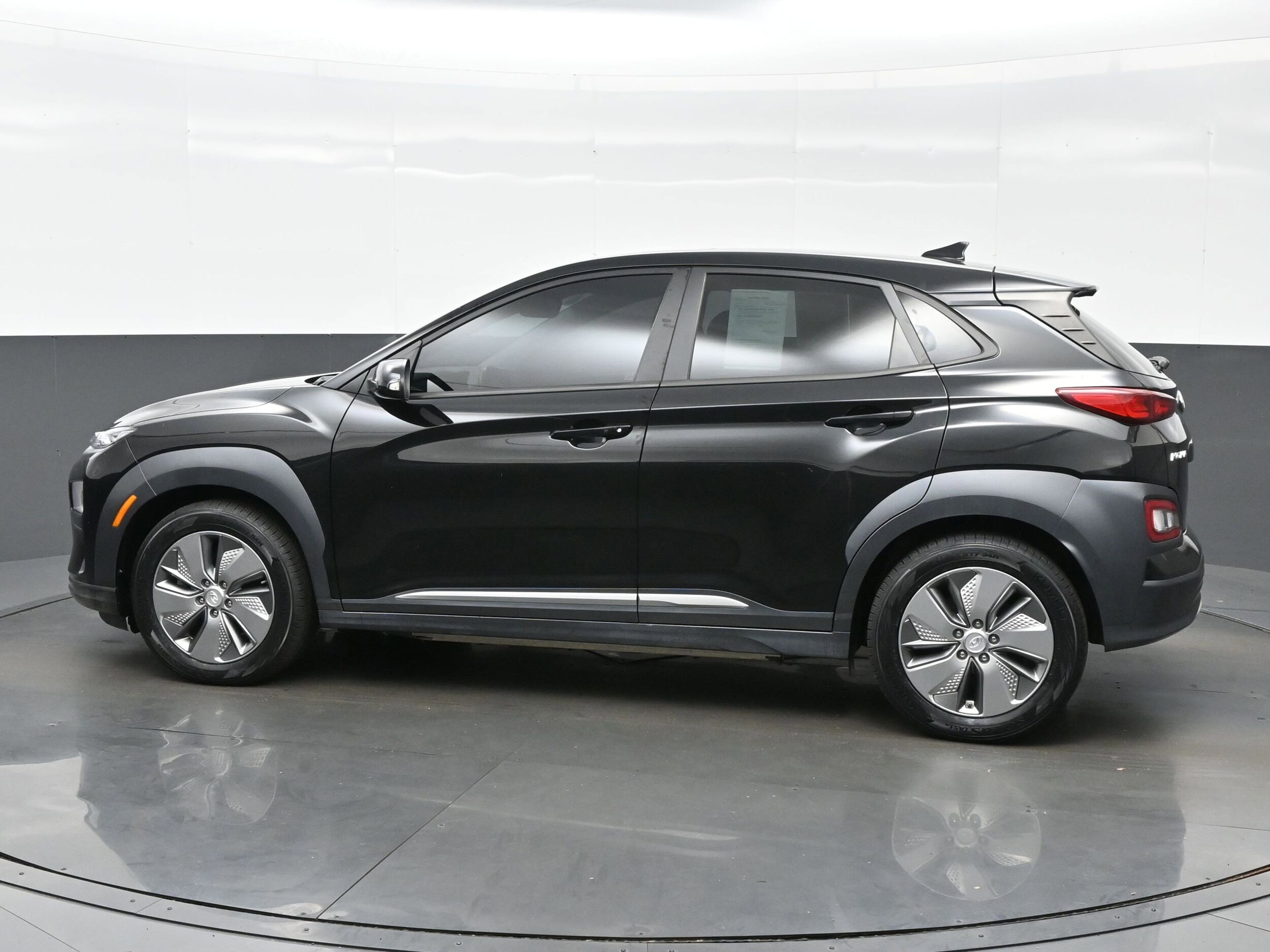 2021 Hyundai Kona Electric Limited photo 3