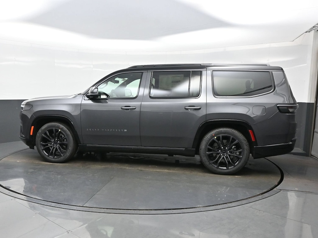 New 2026 Jeep Grand Wagoneer SUMMIT RESERVE 4X4 Sport Utility