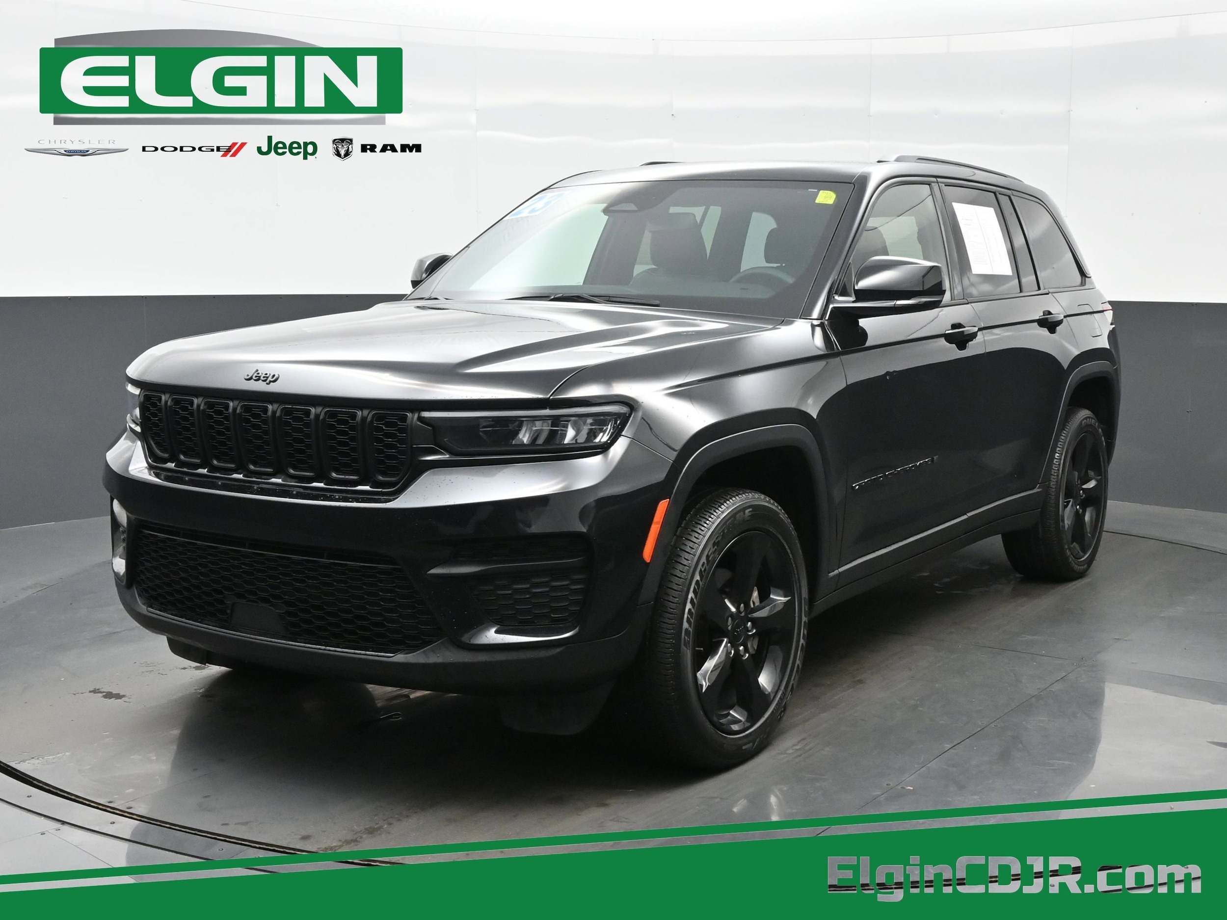 2023 Jeep Grand Cherokee Altitude's photo