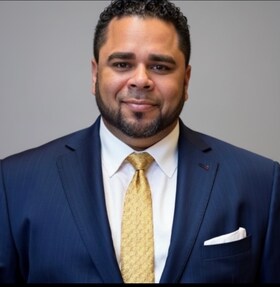 Staff member Ken Montijo from ID_889b00232e90