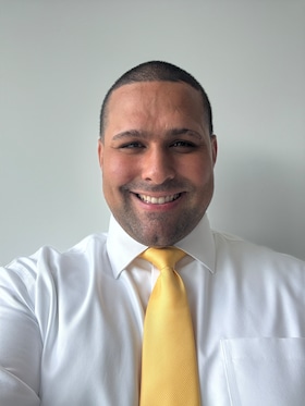 Staff member Kenny Sher from ID_889b00232e90