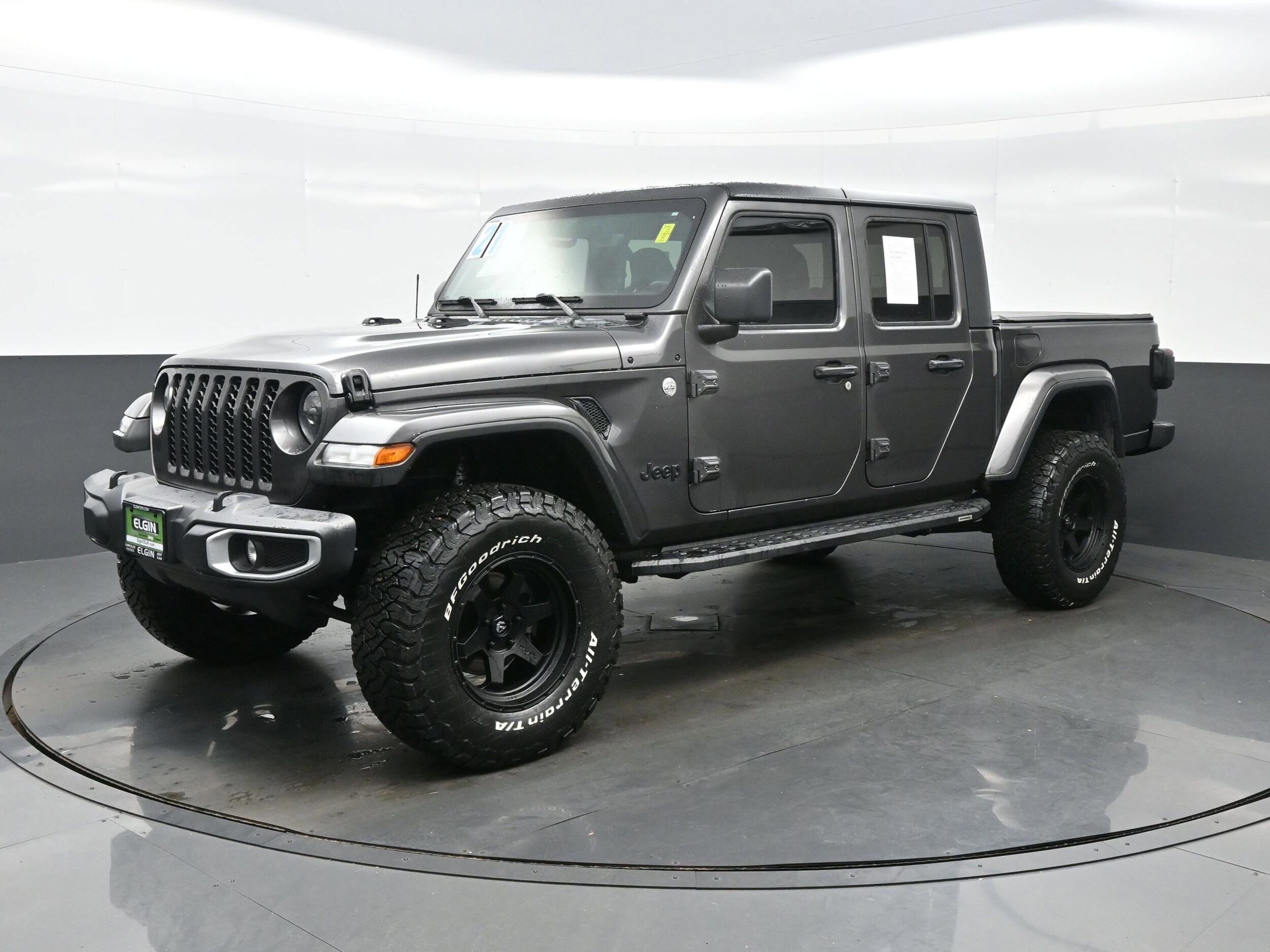 2021 Jeep Gladiator Sport S photo 2