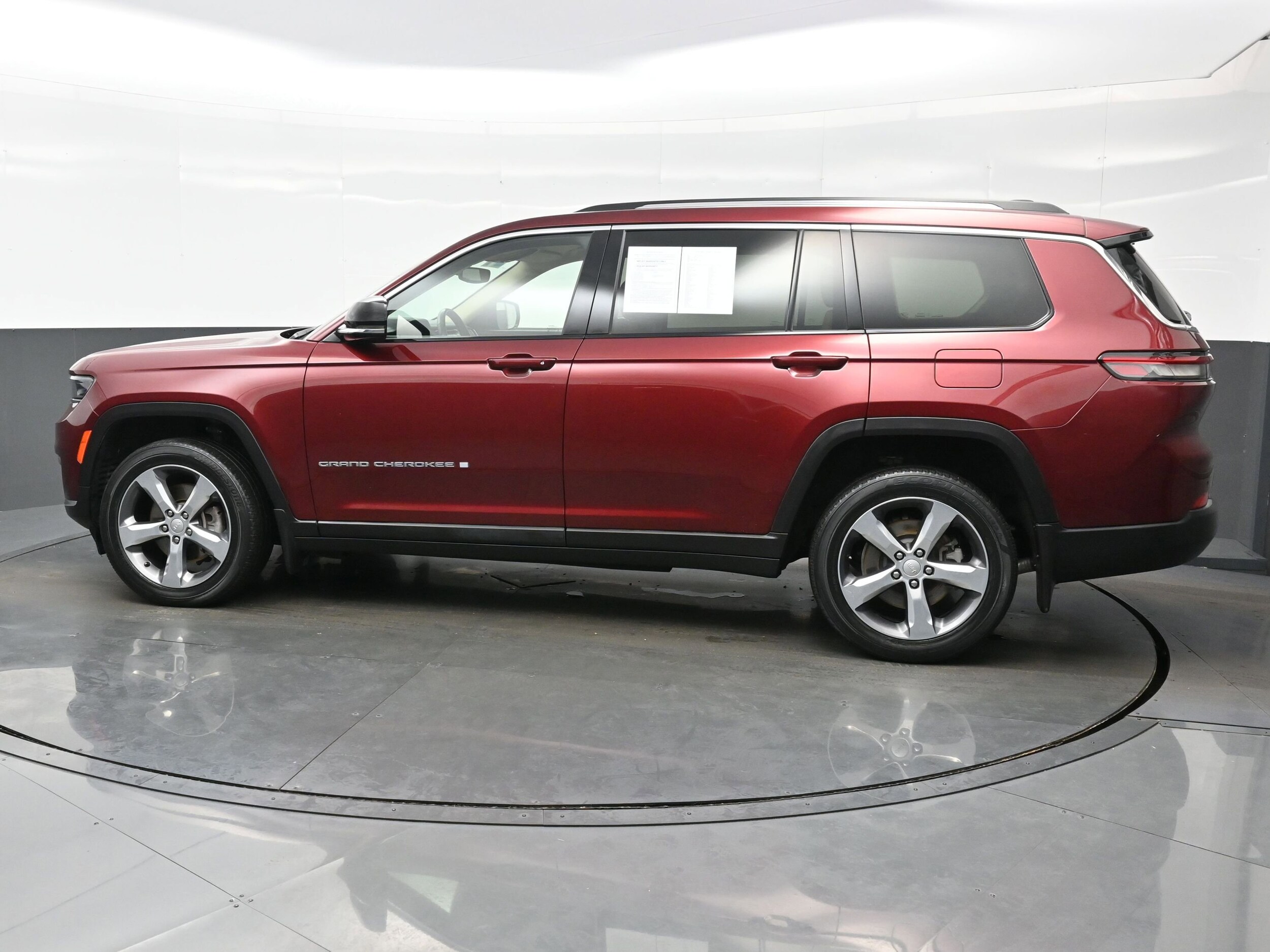 2021 Jeep Grand Cherokee Limited photo 3
