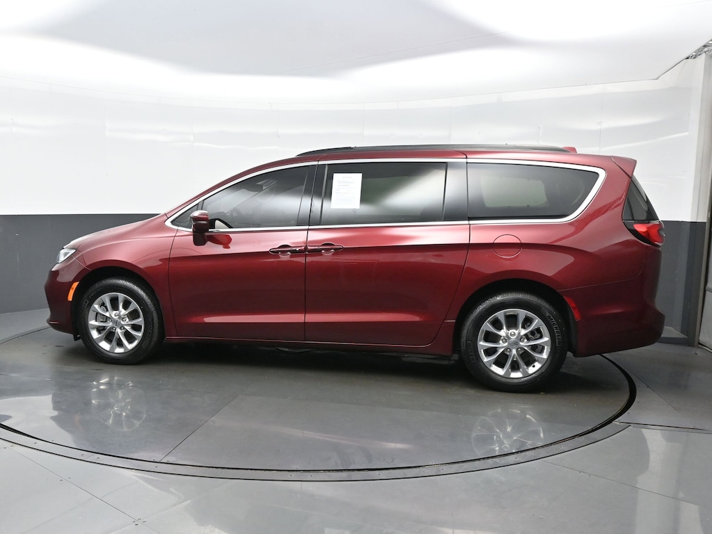 Used 2022 Chrysler Pacifica Touring L Touring L AWD