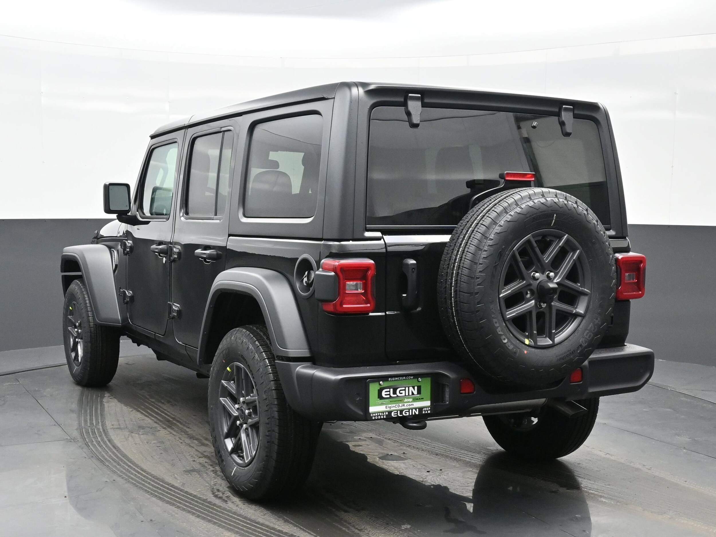 2025 Jeep Wrangler Sport photo 4