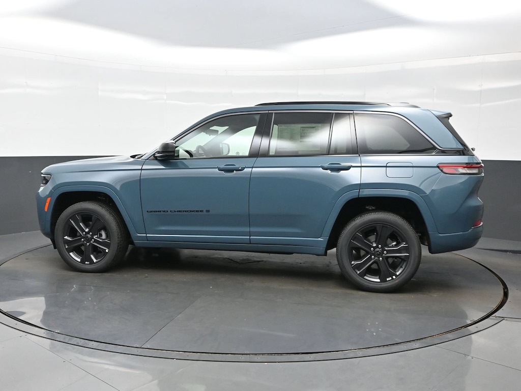 New 2027 Jeep Grand Cherokee 2 Row LIMITED 4X4 Sport Utility