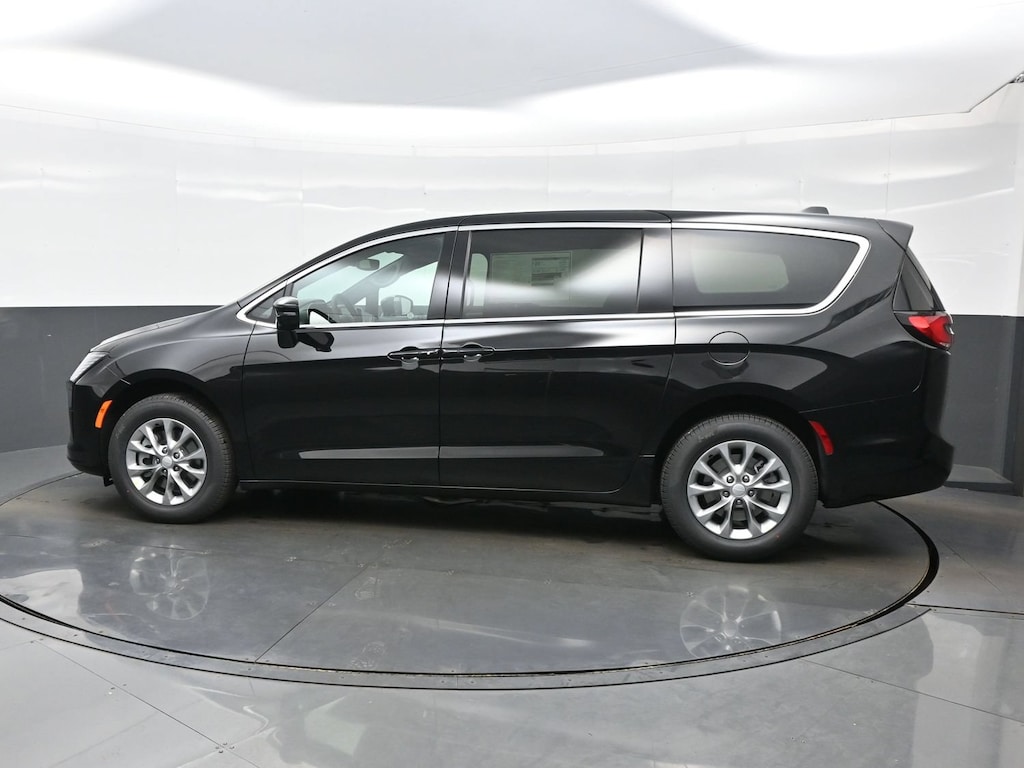 New 2027 Chrysler Pacifica SELECT AWD Passenger Van