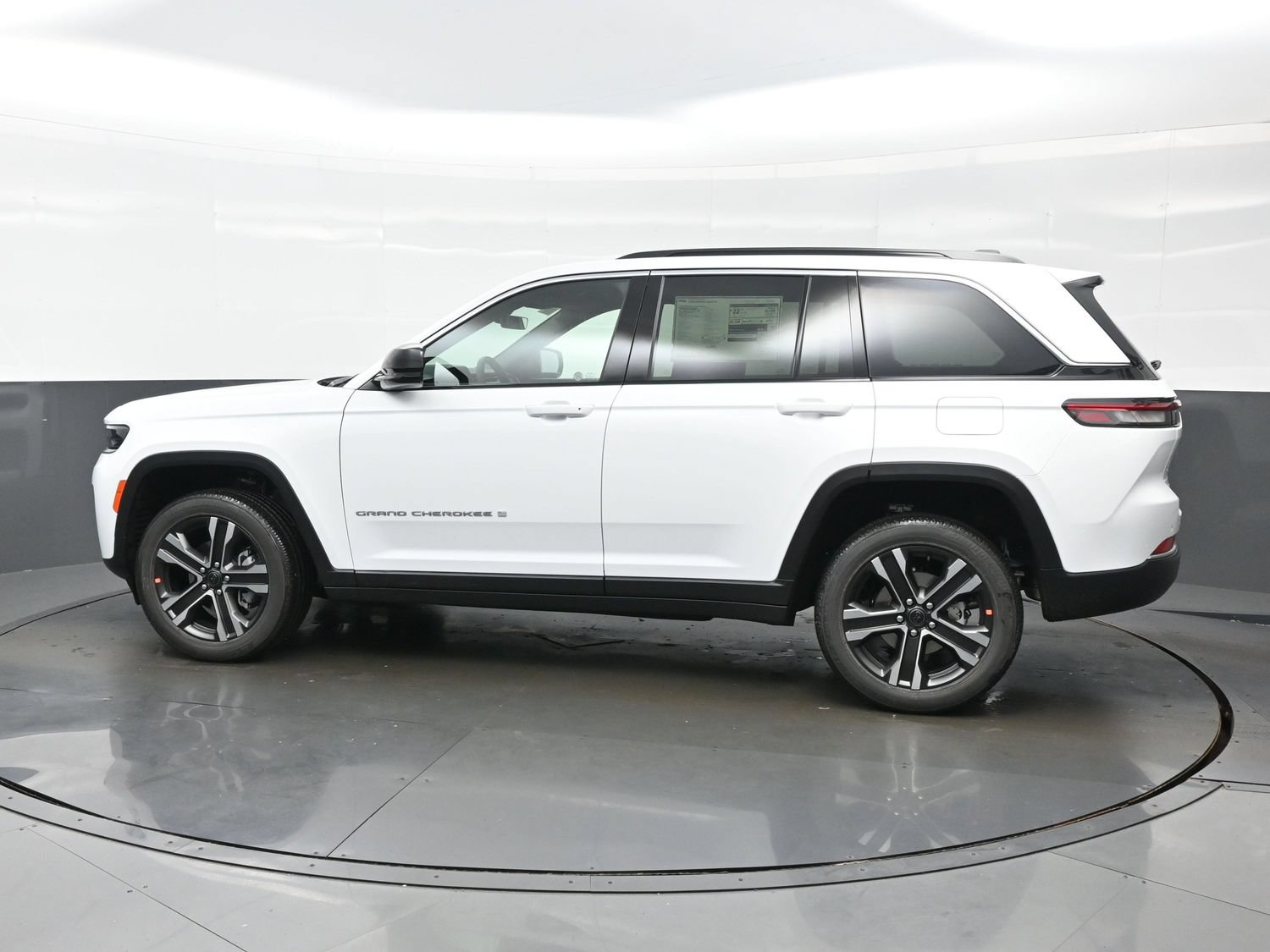 New 2027 Jeep Grand Cherokee LIMITED 4X4 Sport Utility