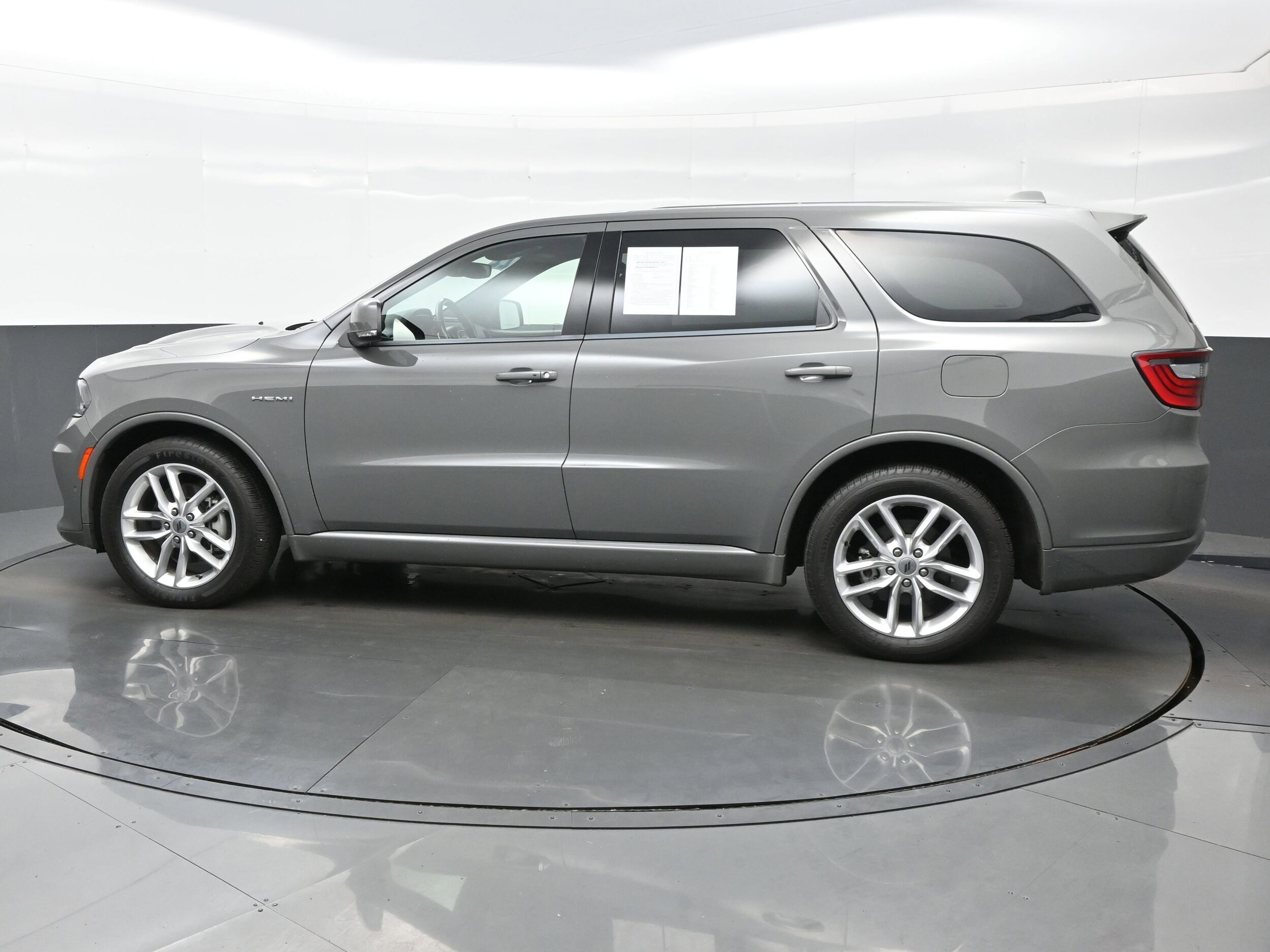 2022 Dodge Durango R/T photo 2