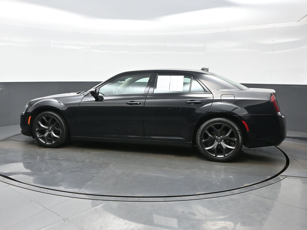 Used 2020 Chrysler 300 Touring Touring RWD