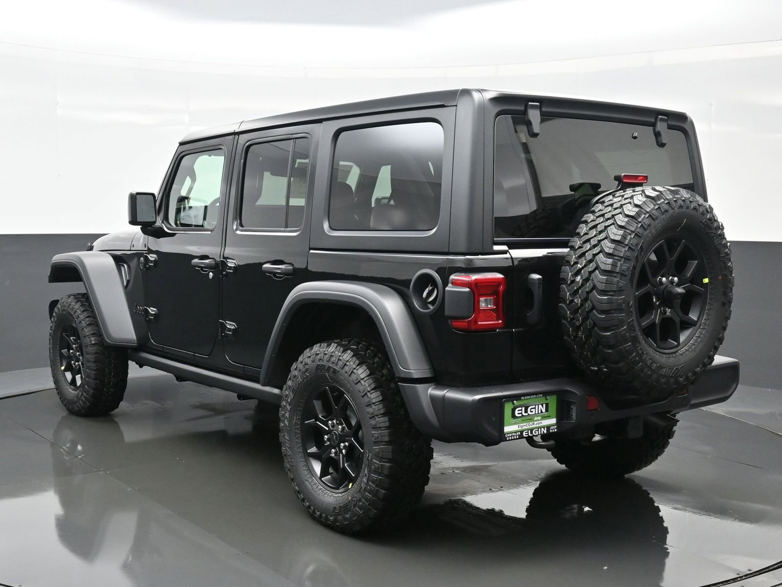 2025 Jeep Wrangler Willys photo 4