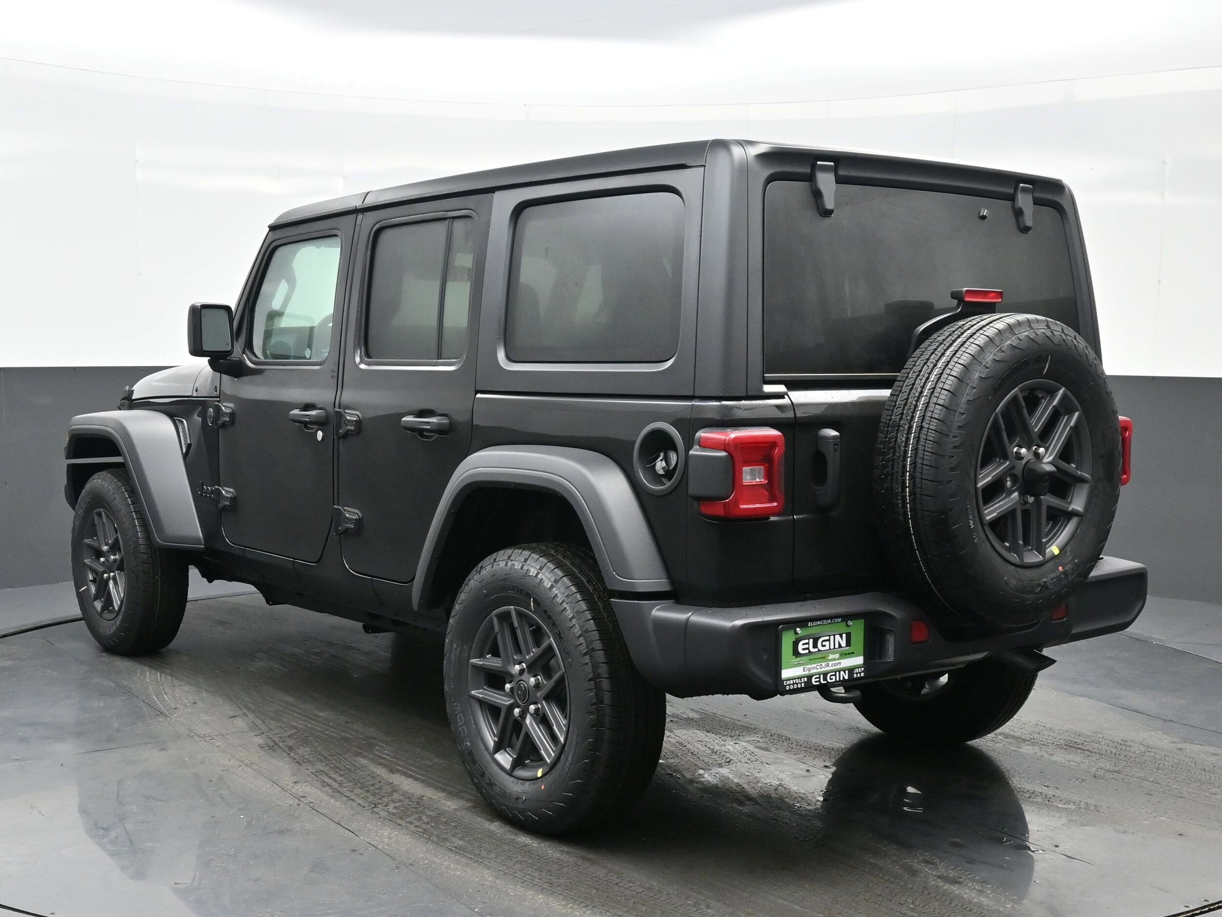 2025 Jeep Wrangler Sport photo 4