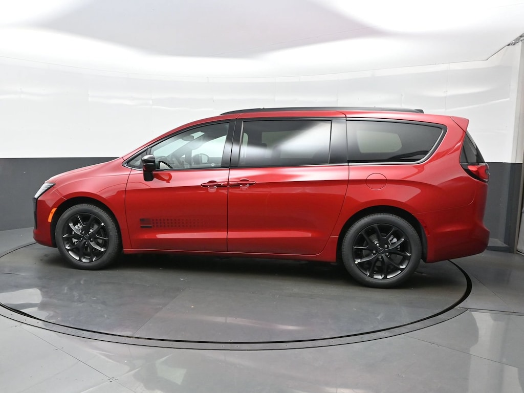 New 2027 Chrysler Pacifica SELECT Passenger Van