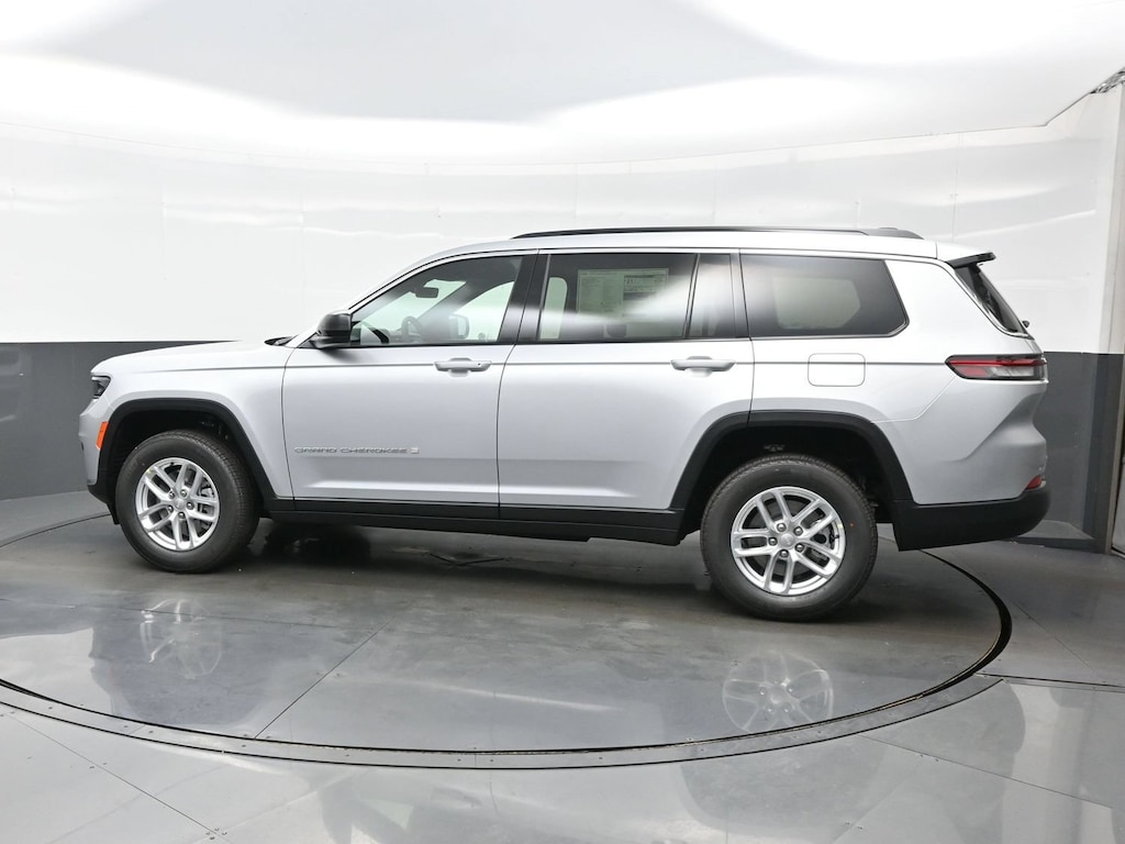 New 2026 Jeep Grand Cherokee L LAREDO X 4X4 Sport Utility