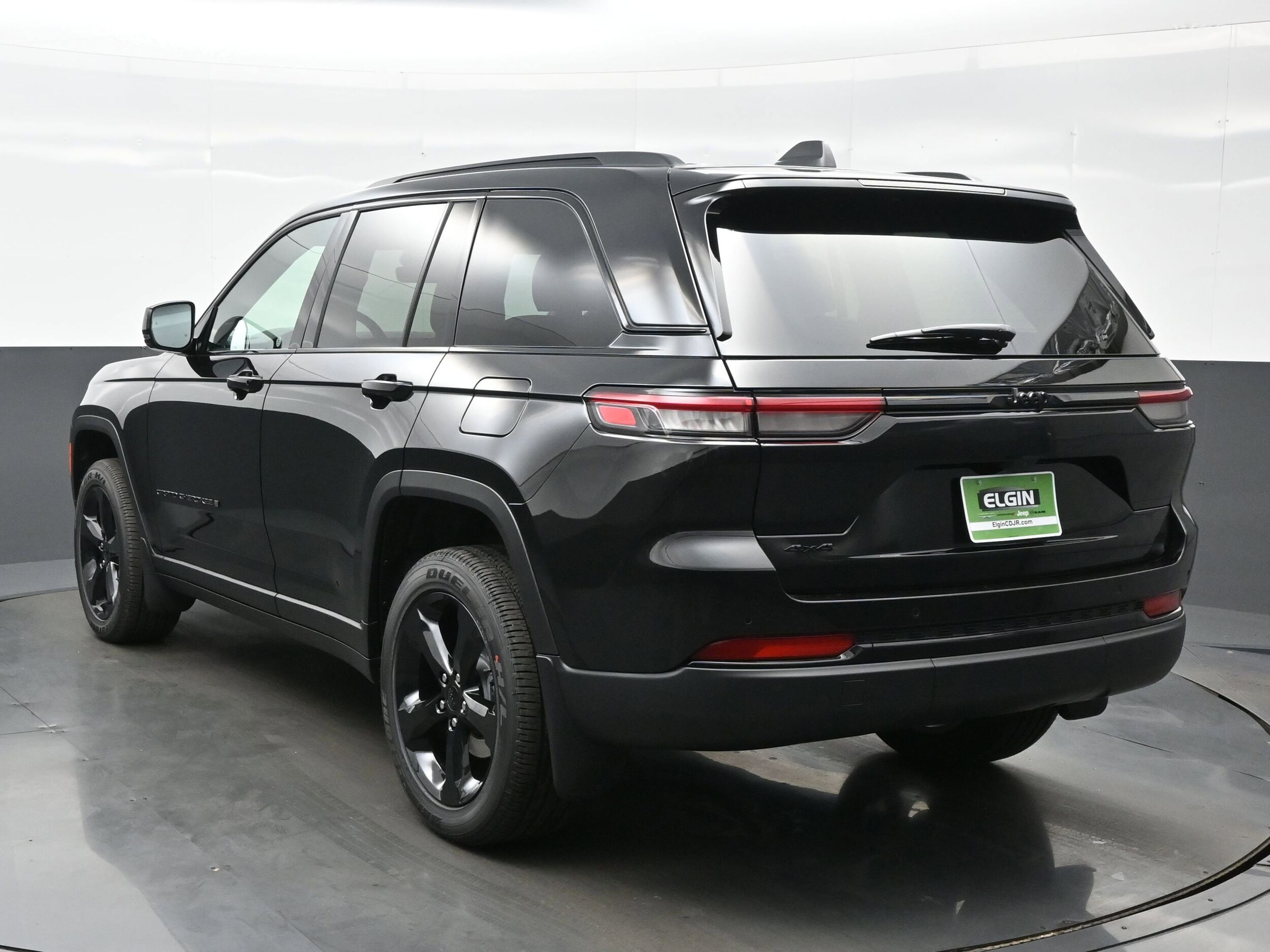 2025 Jeep Grand Cherokee Altitude photo 4