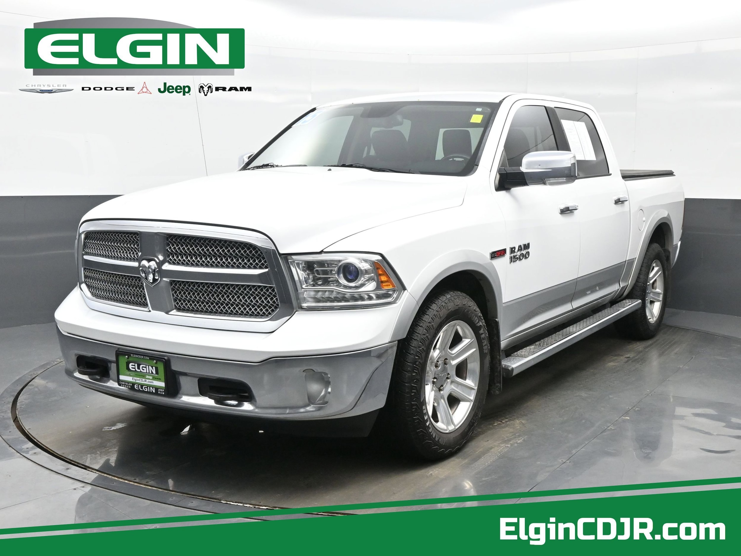 2015 Ram 1500 4WD Crew Cab 140.5 Laramie 