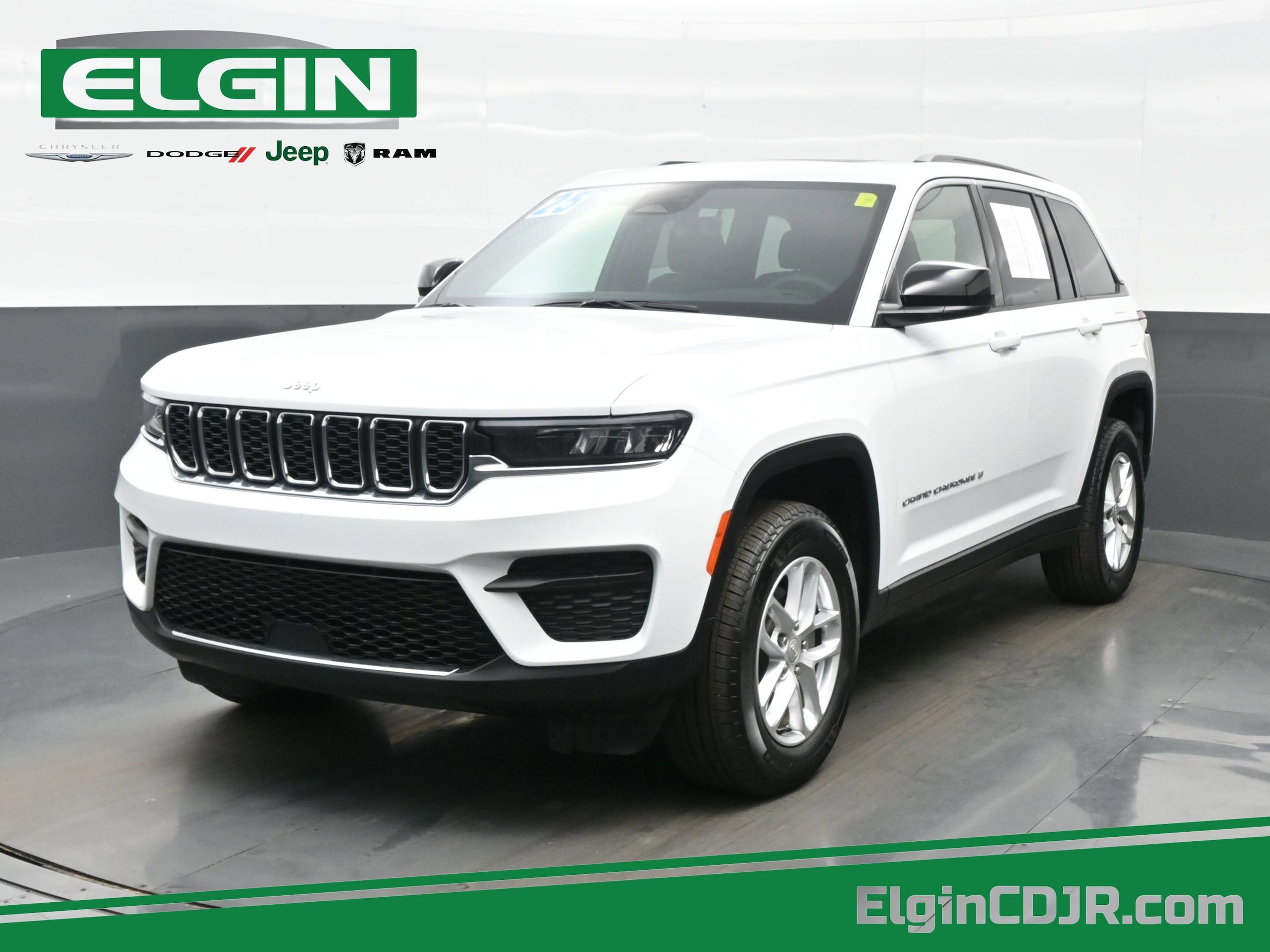 2025 Jeep Grand Cherokee Laredo's photo