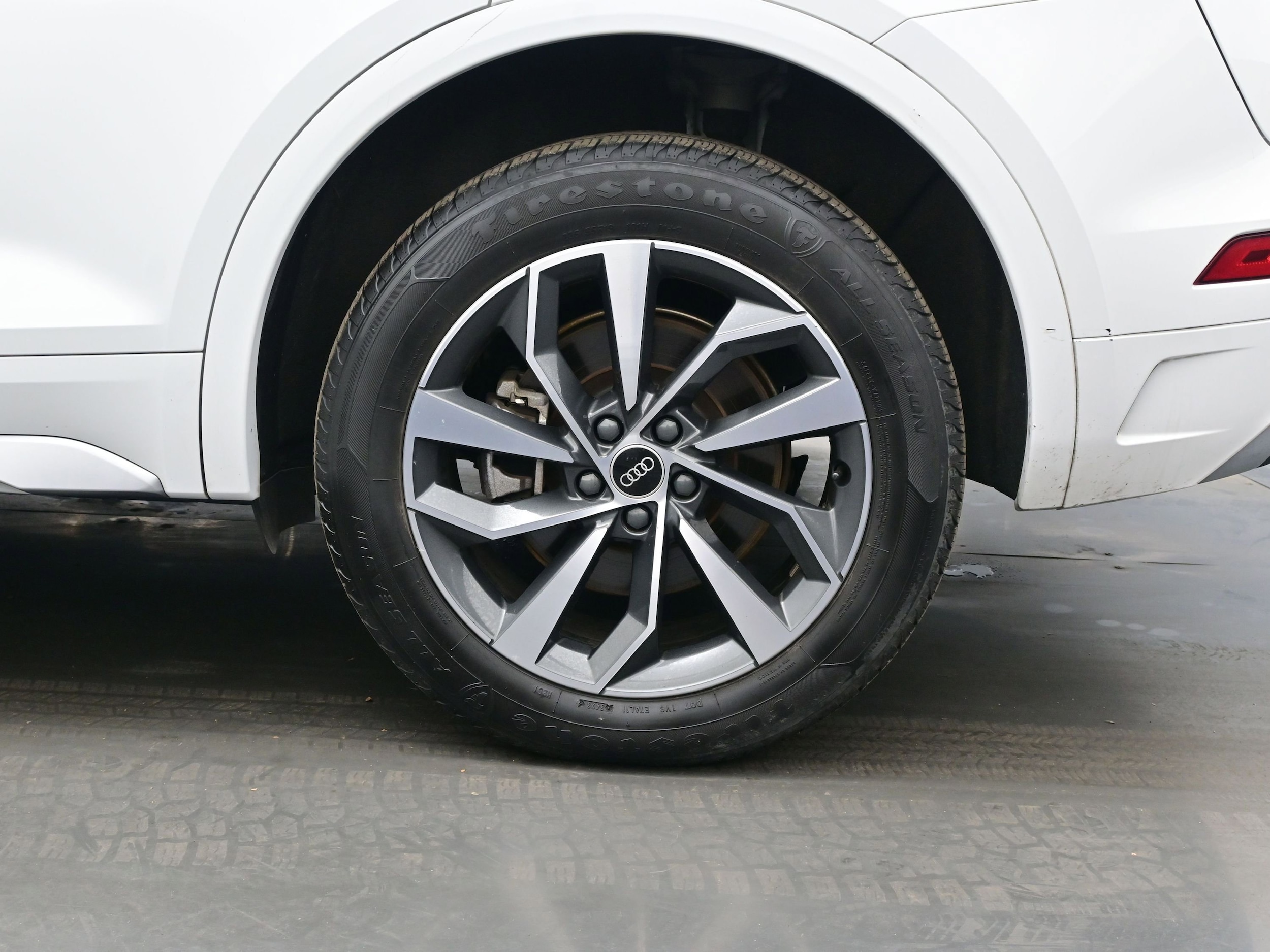 2023 Audi Q5 Premium Plus - Photo 12