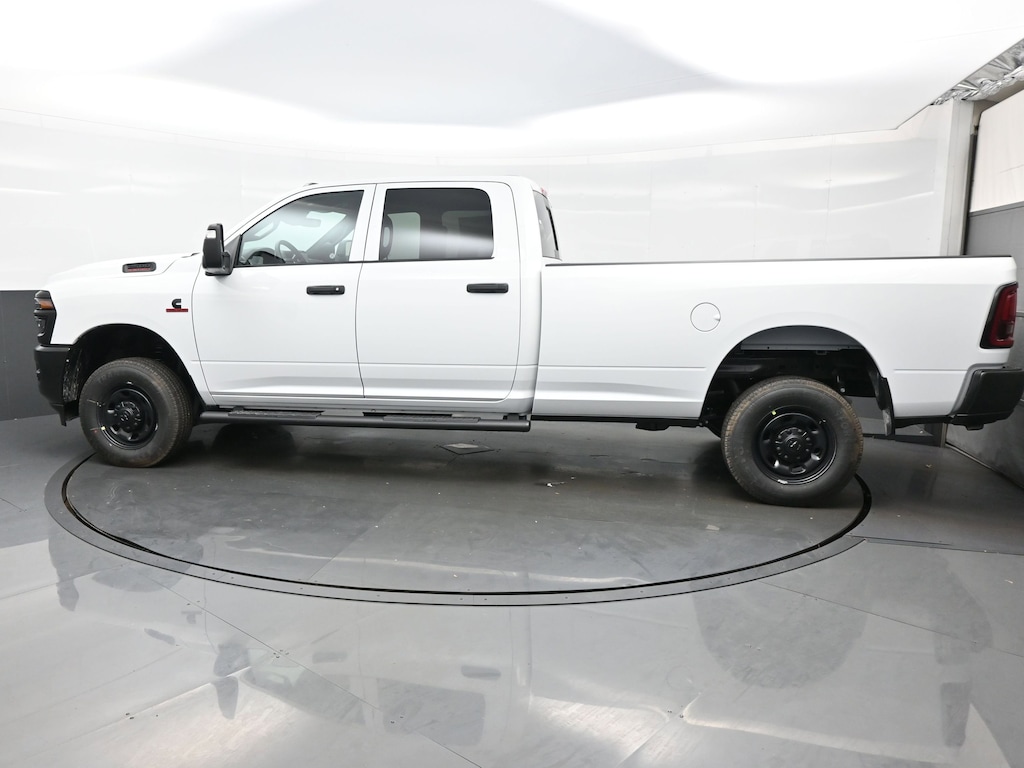 New 2026 Ram 2500 TRADESMAN CREW CAB 4X4 8' BOX Pickup