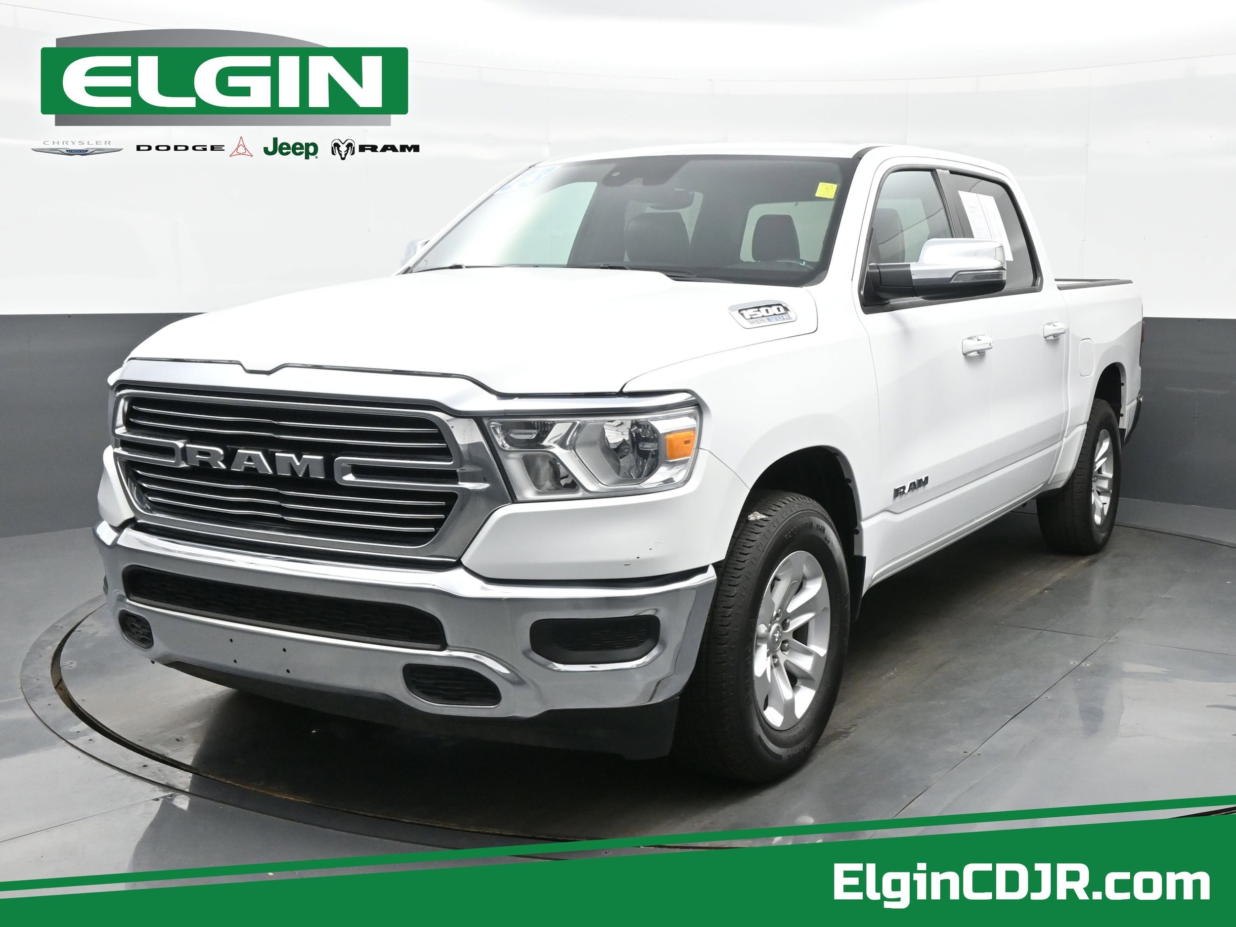 2023 RAM 1500 Laramie 4x4 Crew Cab 5'7's photo