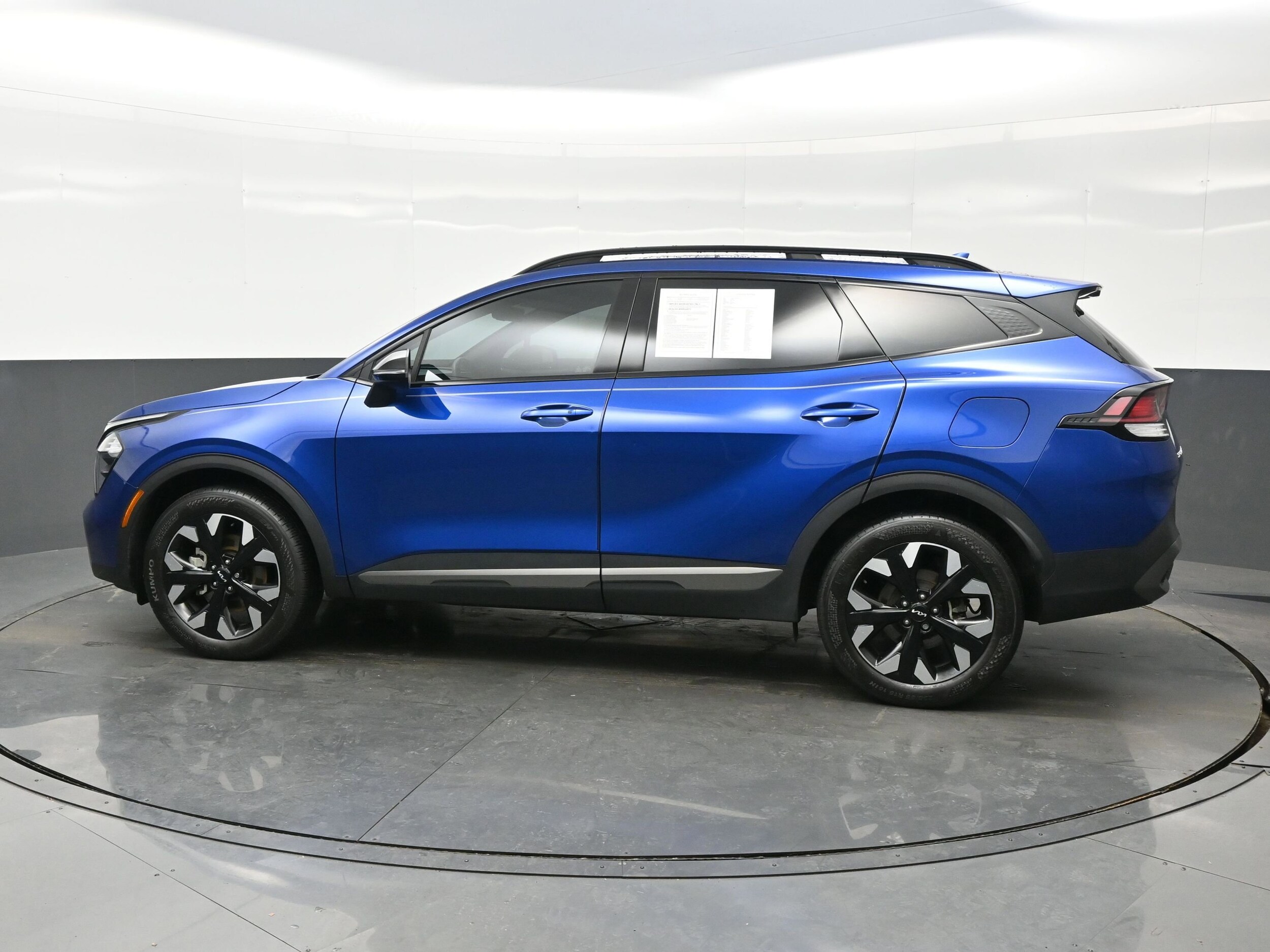 2023 Kia Sportage X-Line photo 3