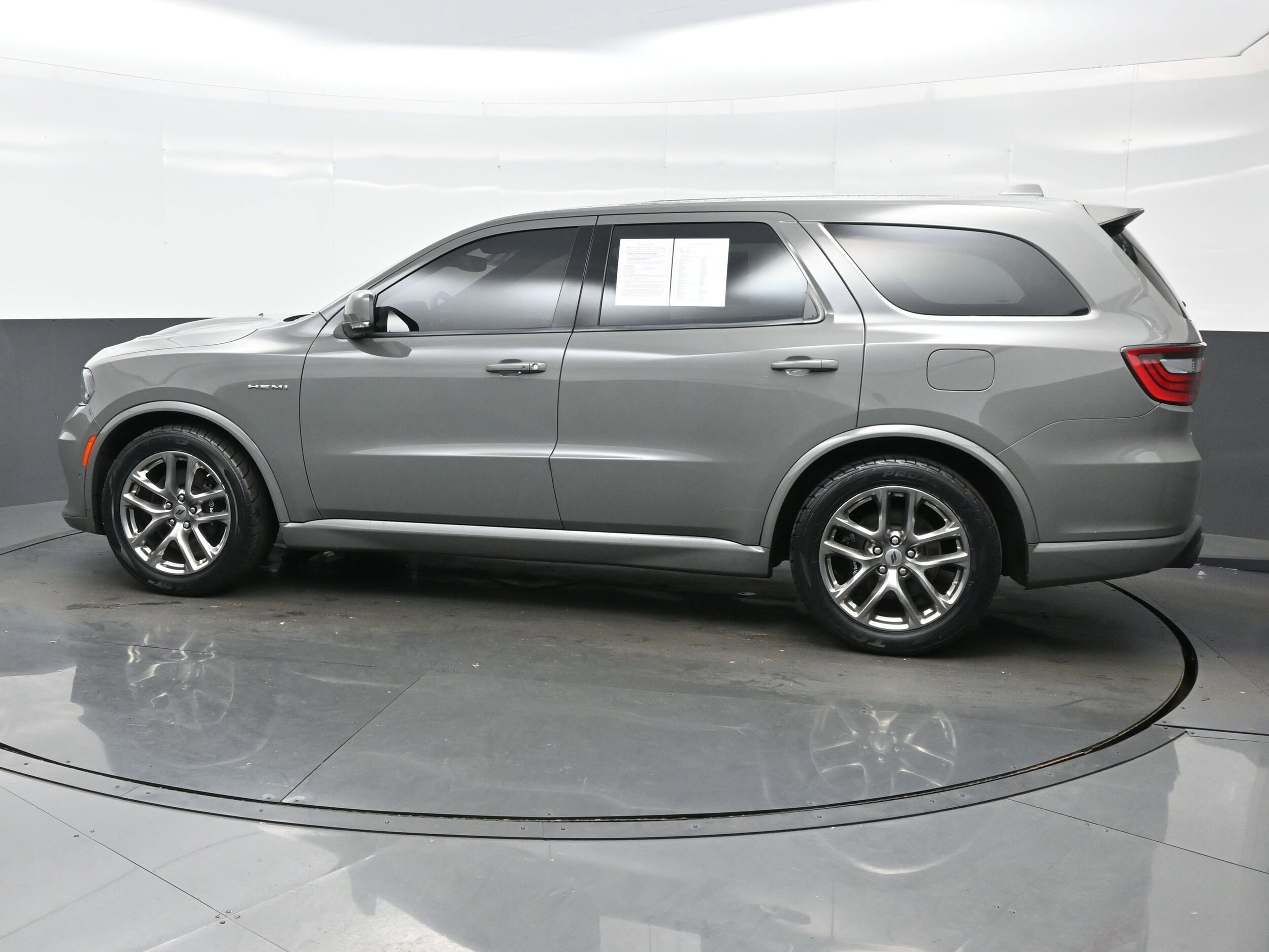 2022 Dodge Durango R/T Plus photo 3
