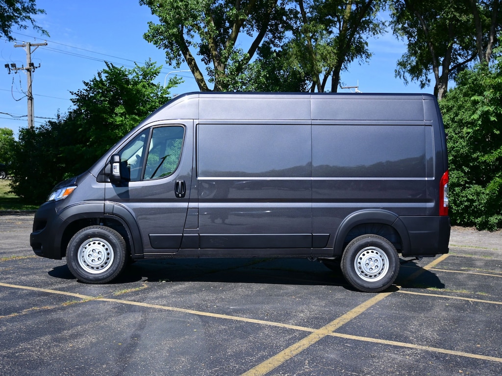 New 2025 Ram ProMaster PROMASTER 1500 TRADESMAN CARGO VAN HIGH ROOF 136' Cargo Van