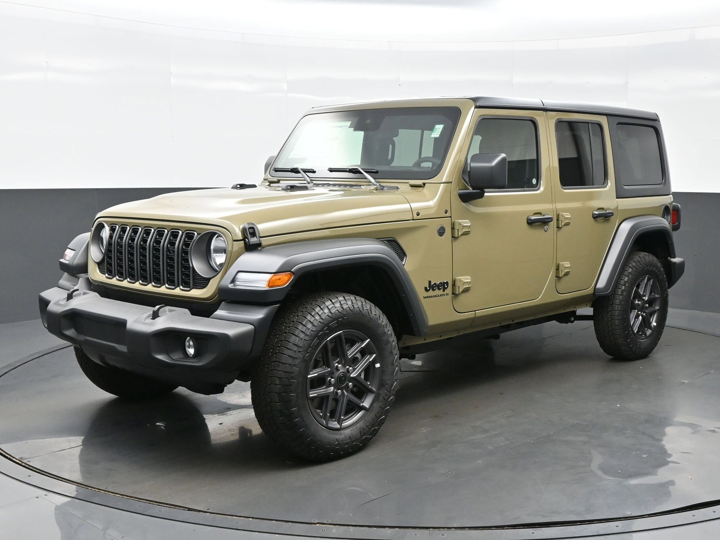 2025 Jeep Wrangler Sport S photo 2
